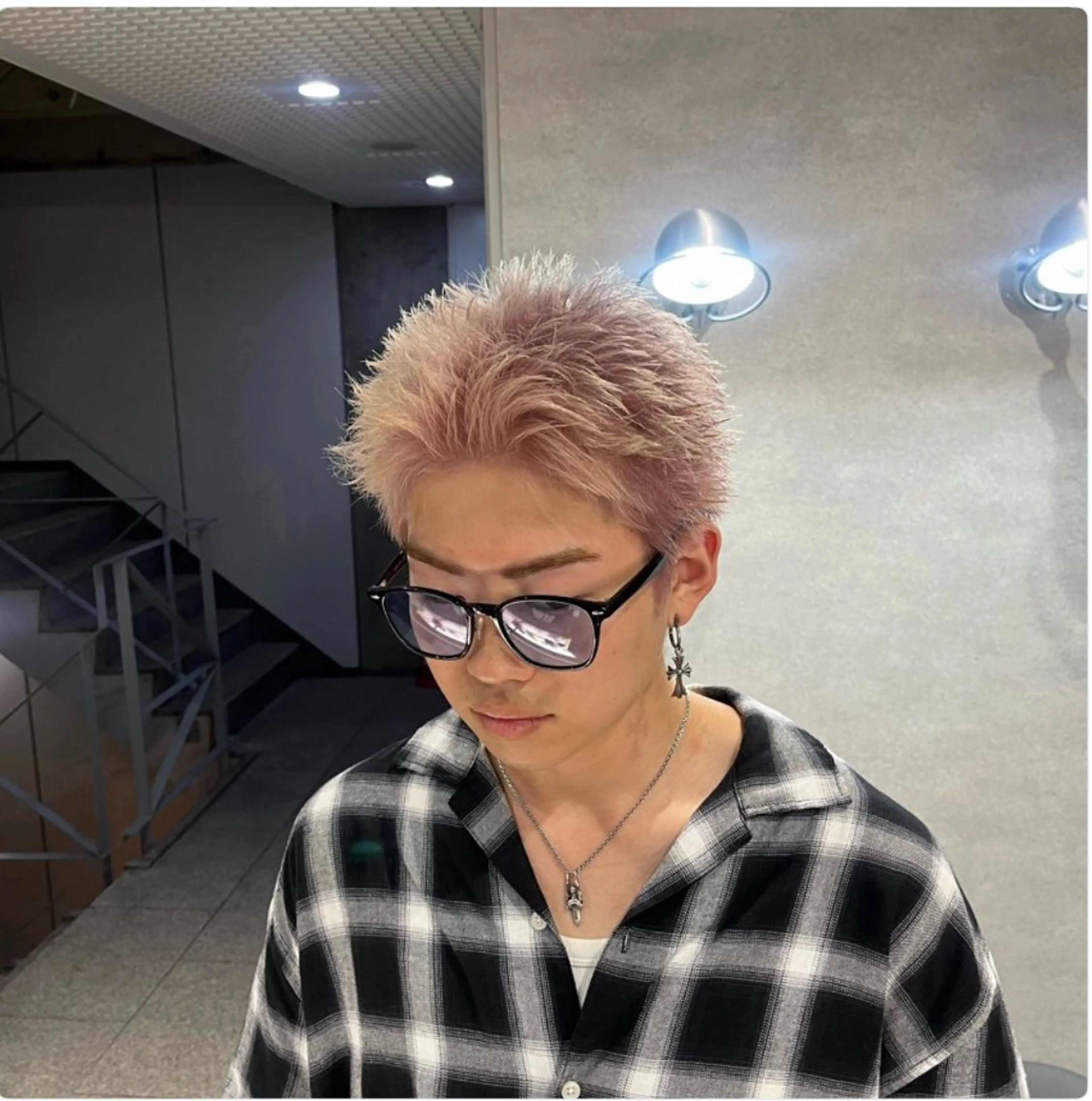ショート カラー パーマ メンズ スパイキーショート ピンクカラー ショートヘア カット ヘアカラー 🔥スパイキー 特化🔥菊水皐暉🔥のヘアスタイル