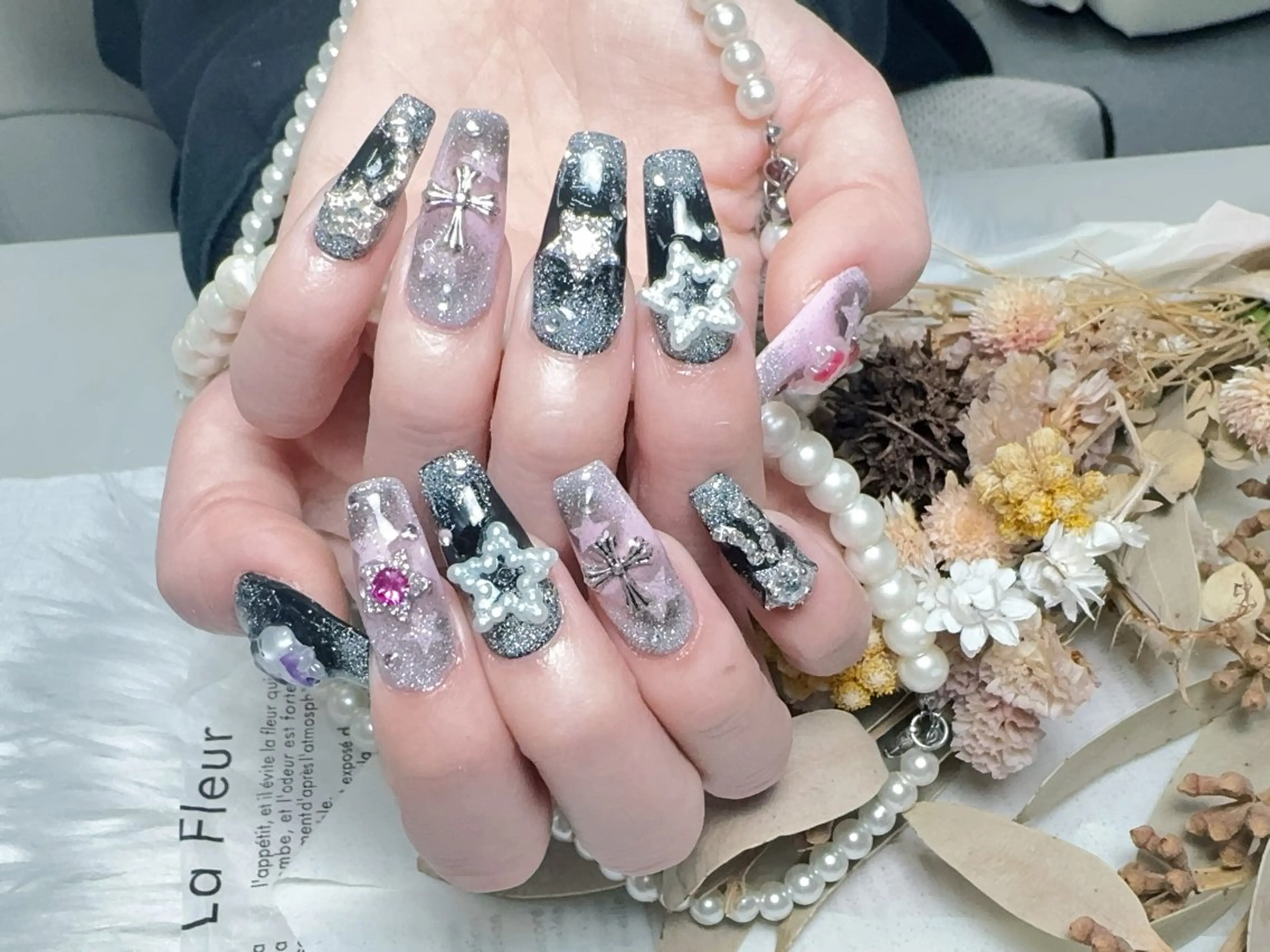 ネイル 長さ出し フレンチネイル ジェルネイル ガラスフレンチ 韓国ネイル ハンドネイル ハンドケア For U nail スカルプ専門店のネイルデザイン