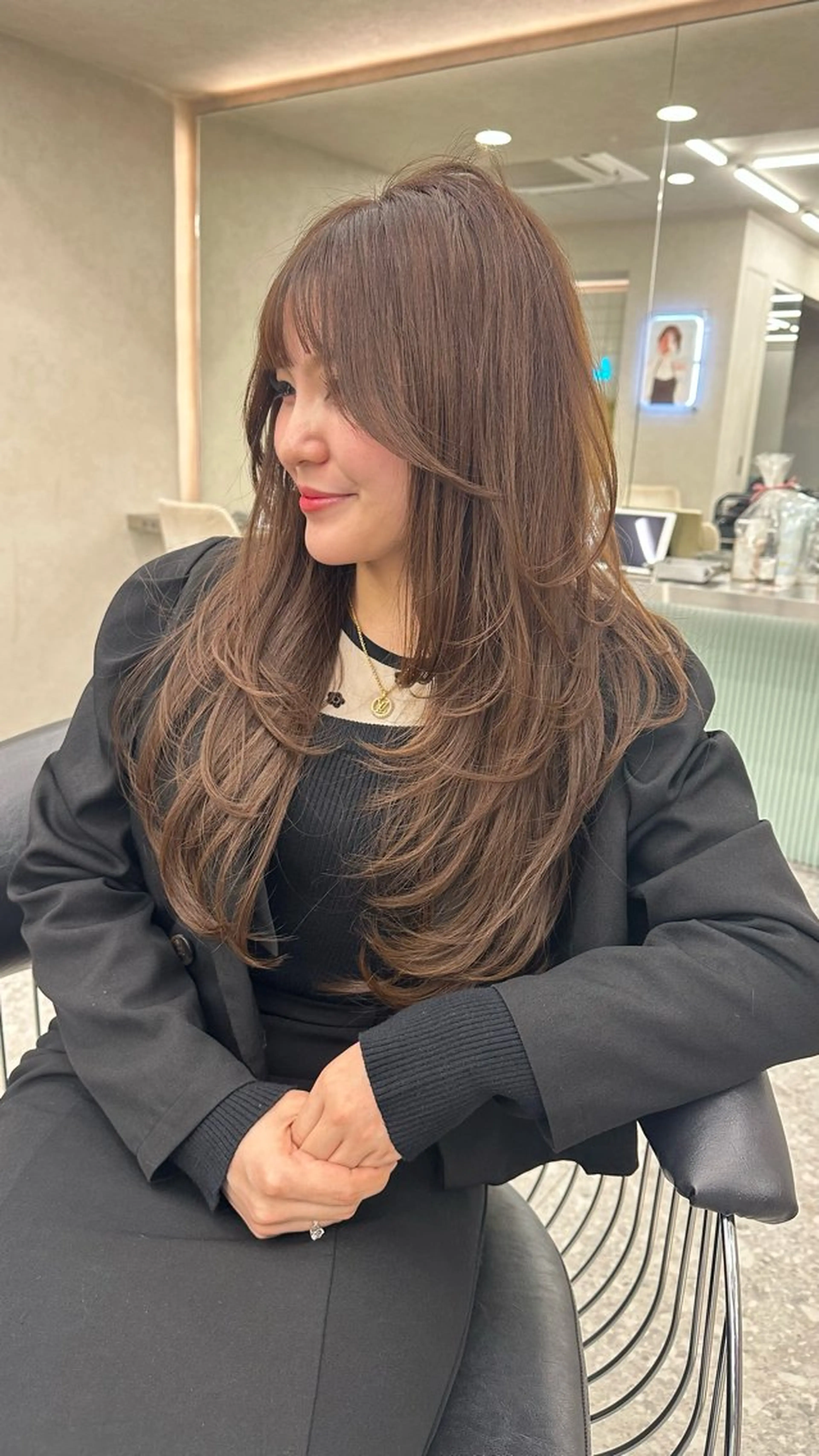 ロング カラー ブリーチなし レイヤーKYONのヘアスタイル