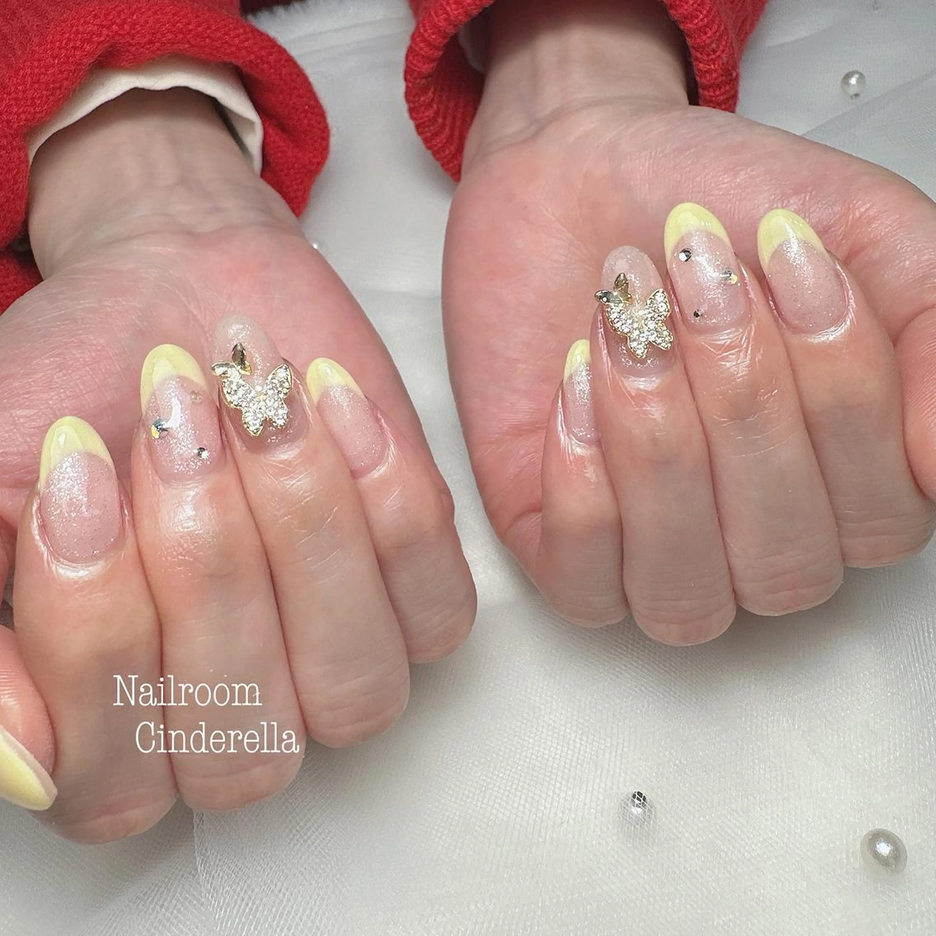 ネイル フレンチネイル 黄色 Nailroom. Cinderellaのネイルデザイン