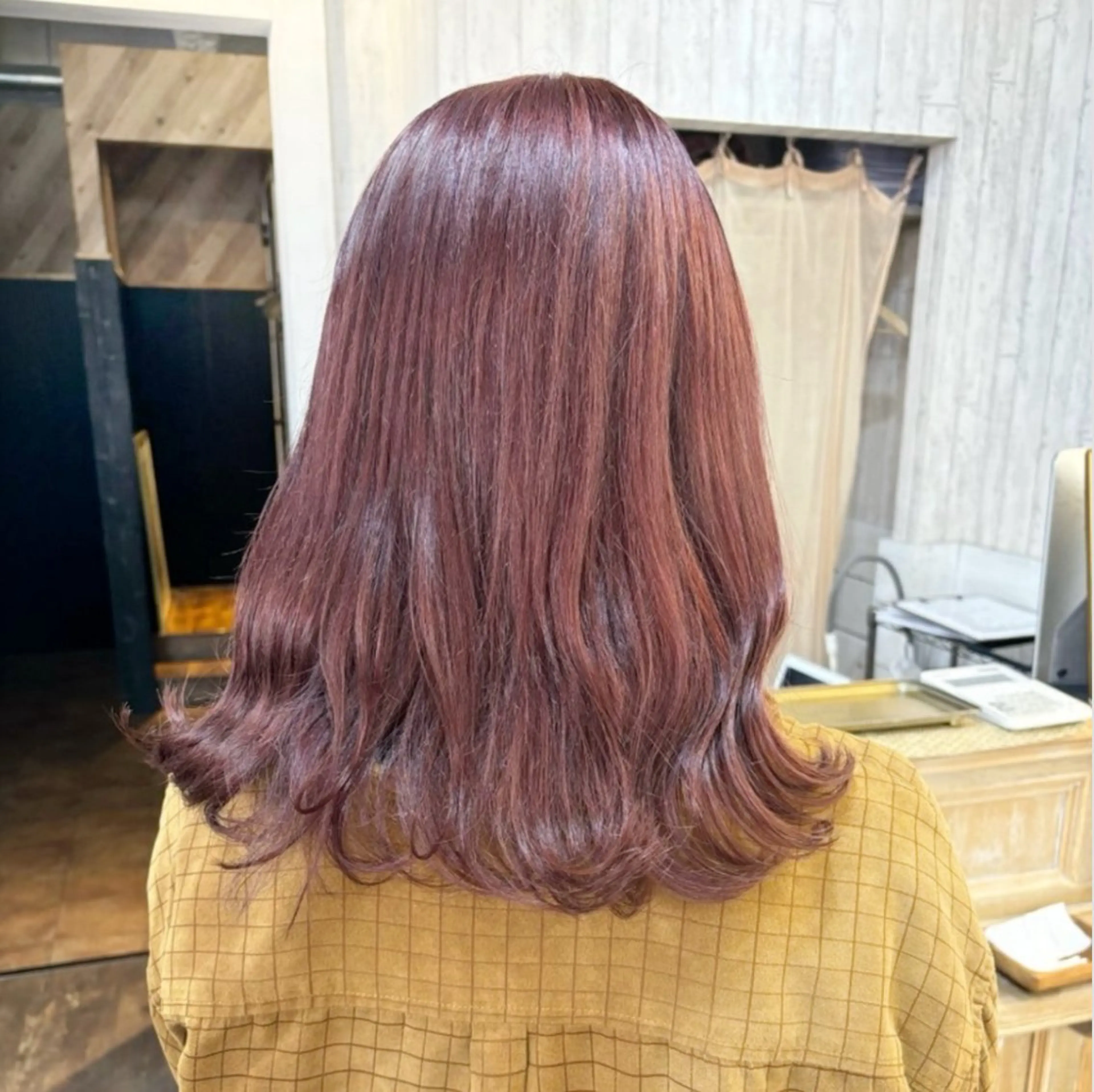 セミロング ブリーチなし透明感 カラー✳︎ayaneのヘアスタイル