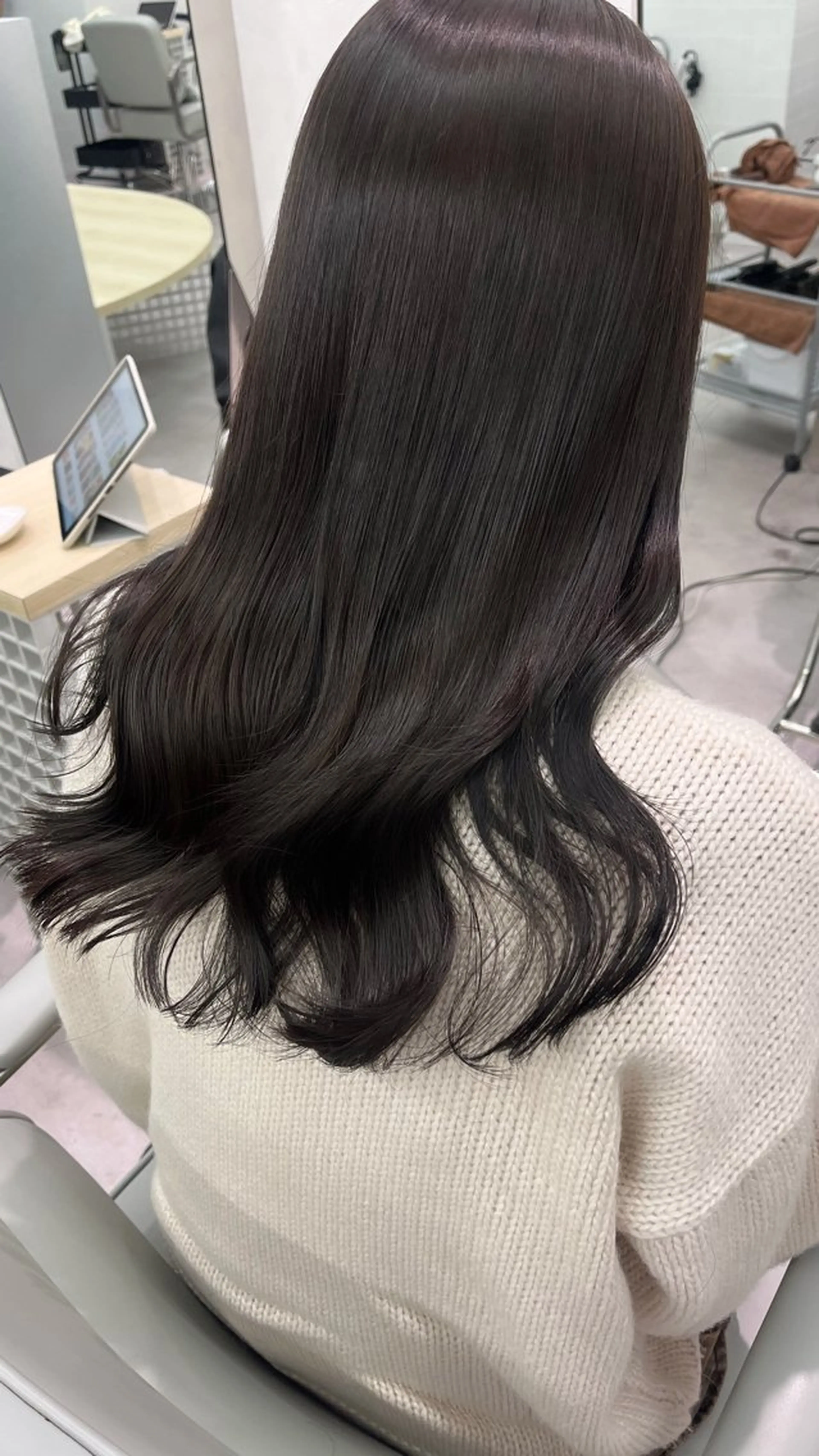 ロング カラー カット ヘアカラー トリートメント mizuho🐈‍⬛ 艶髪￤ダークトーンのヘアスタイル