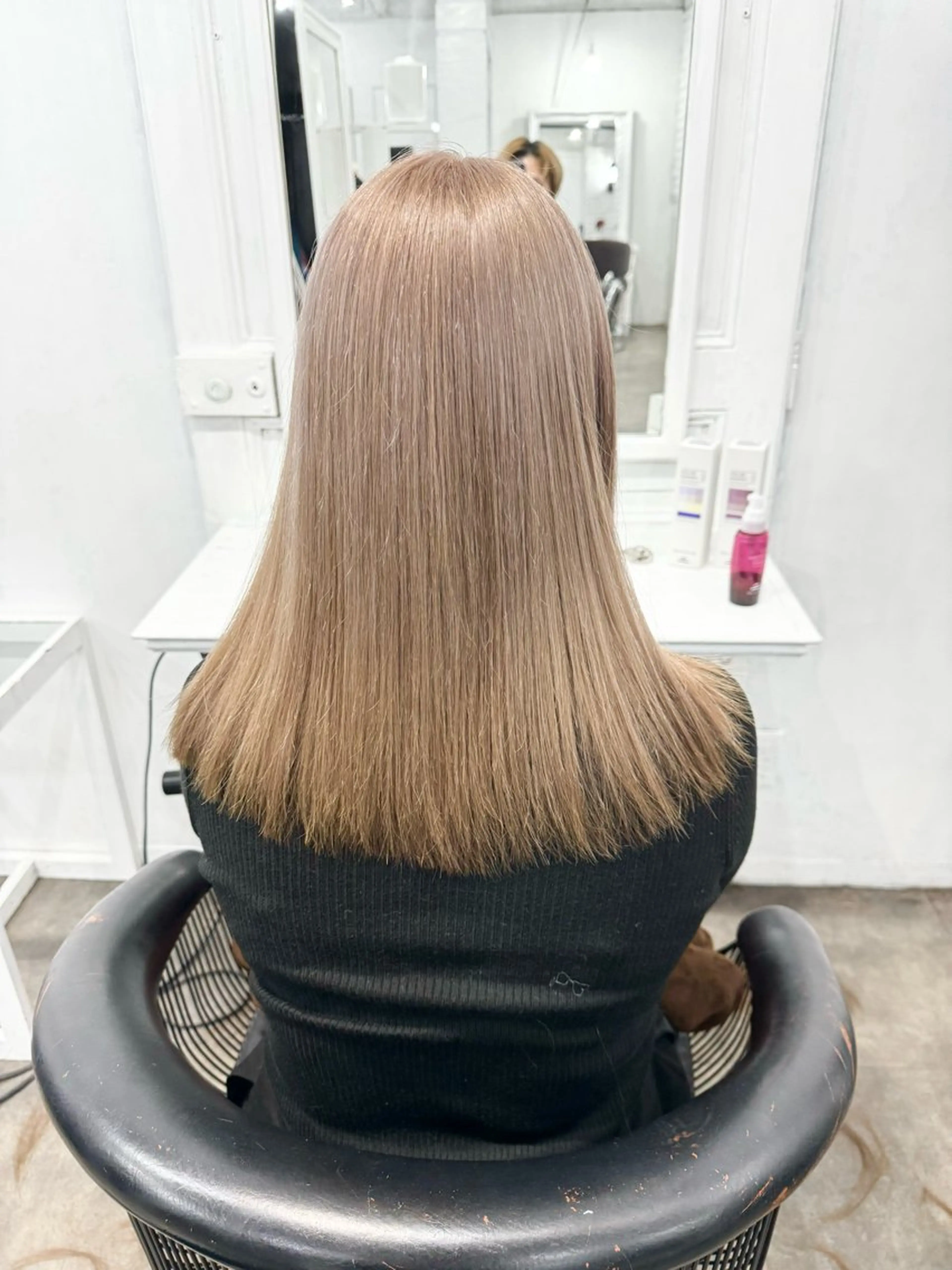 セミロング カラー カット ヘアカラー トリートメント SALOWIN札幌大通り所属・札幌ハイトーン/ ブリーチカラー/ドイのヘアスタイル