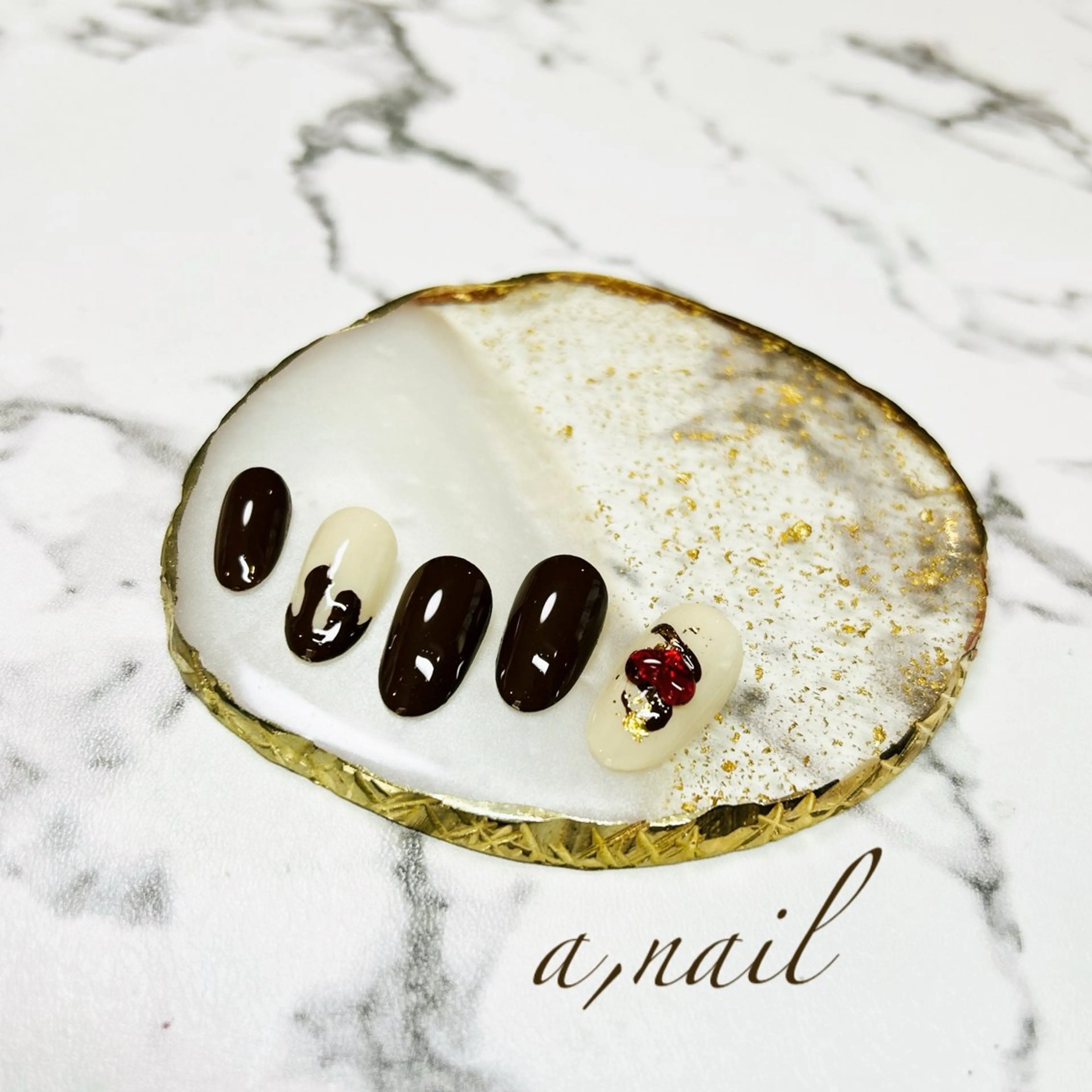 ネイル ハート オフィスネイル シンプルネイル バレンタイン 冬ネイル ハンドネイル ネイルサロン エーネイルのネイルデザイン