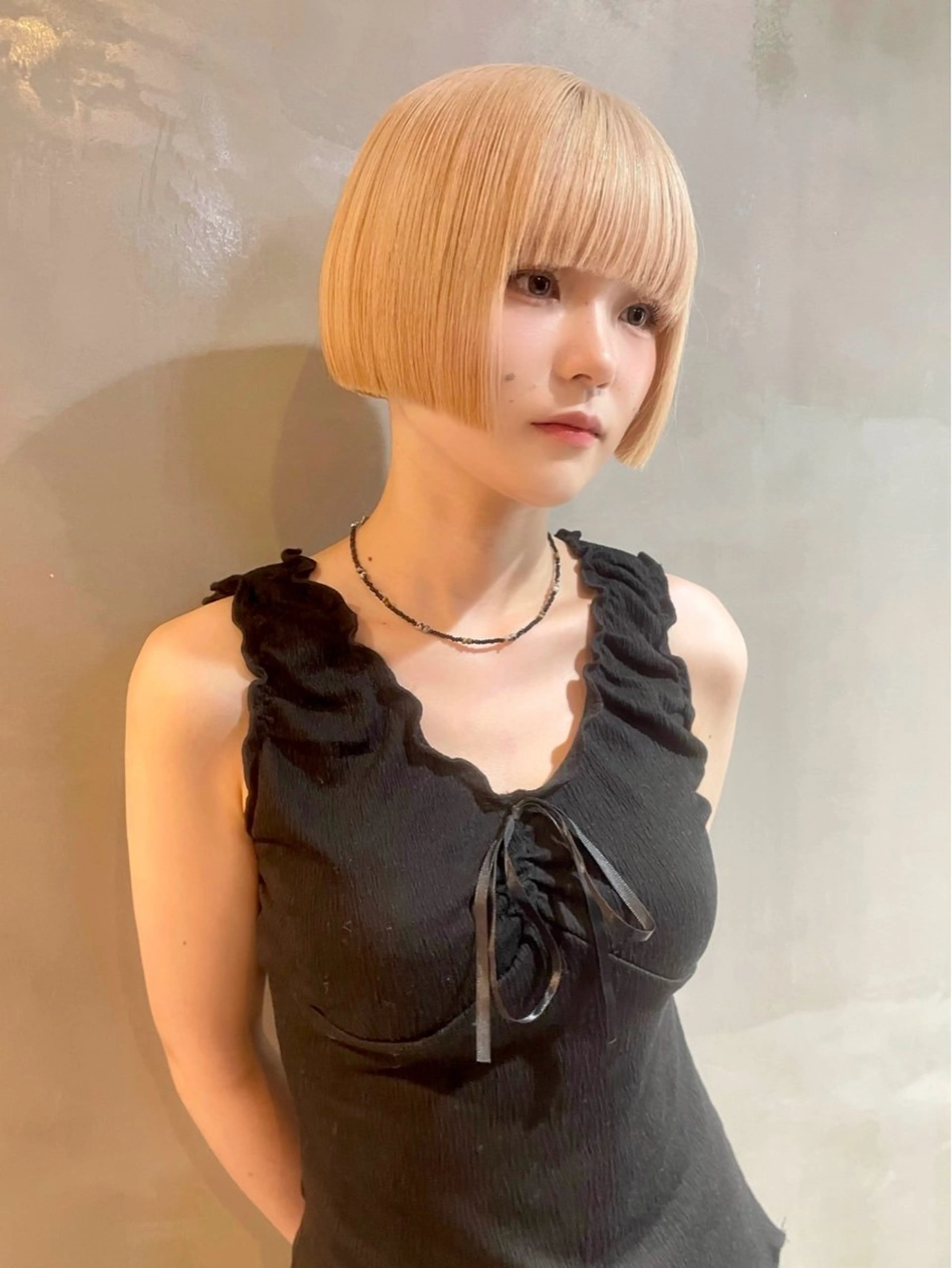カット+ブリーチWカラー+髪質改善トリートメントの写真