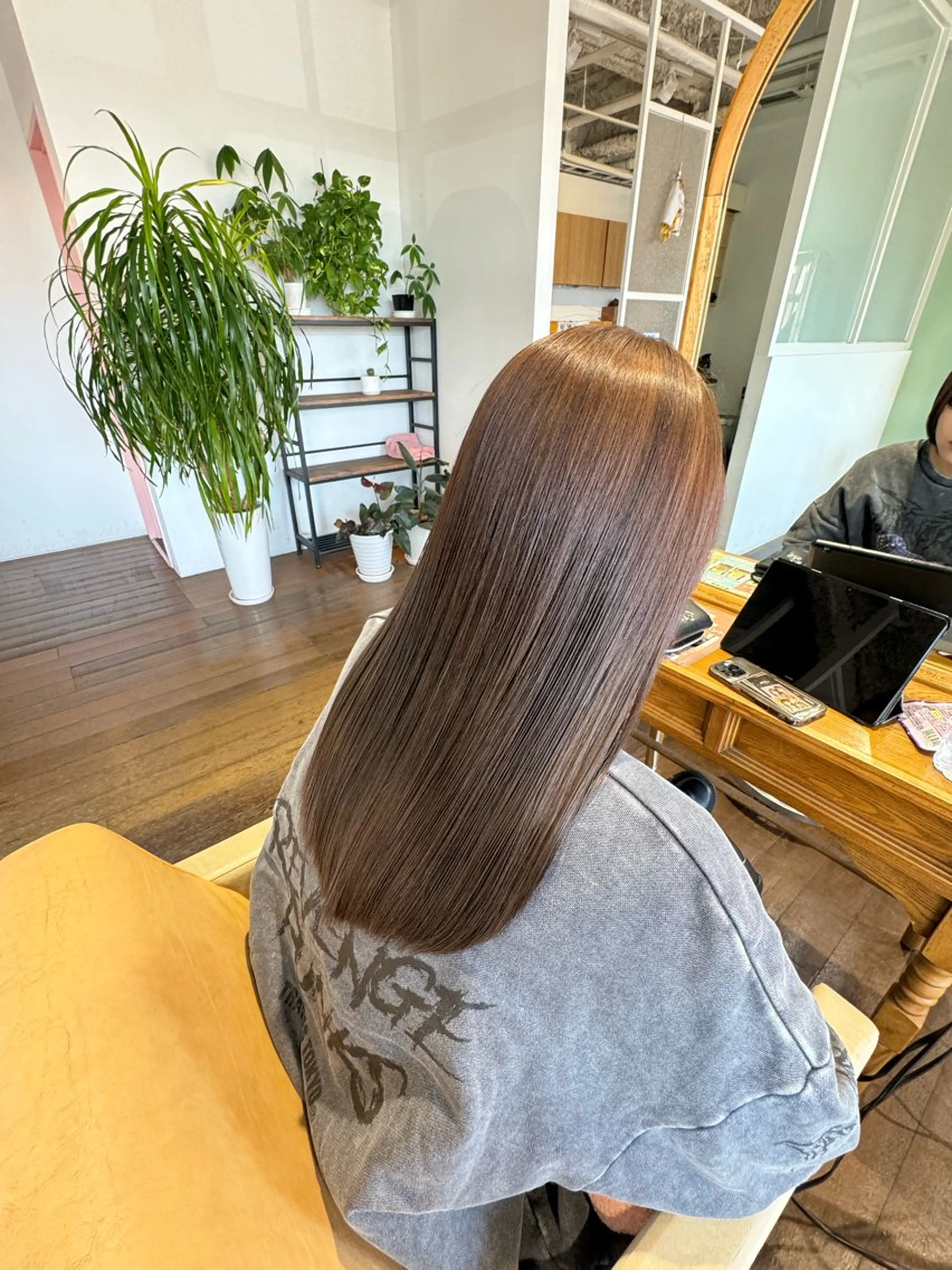 ロング ヘアカラー トリートメント 鎌田 美紗希のヘアスタイル