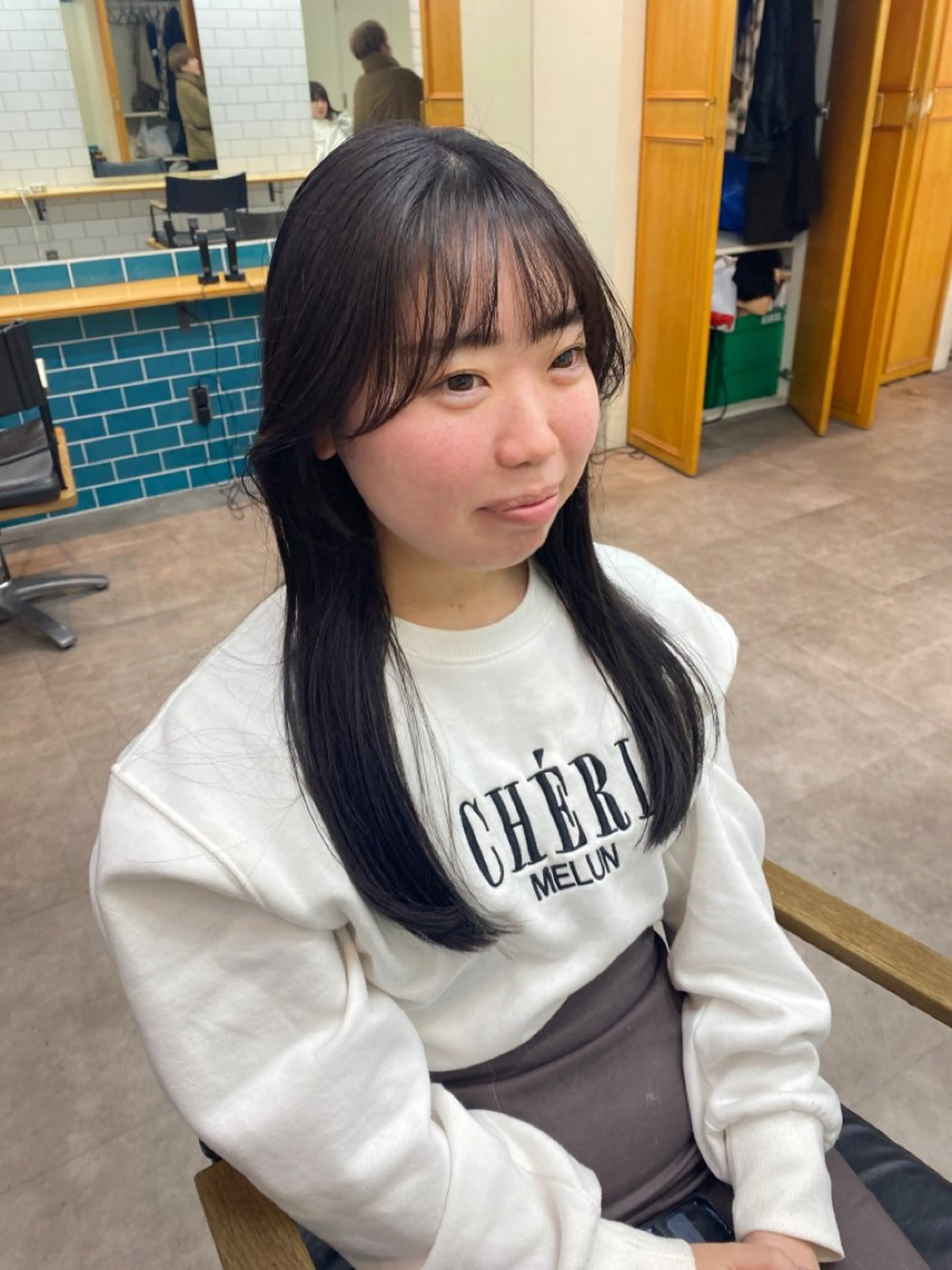 セミロング カラー パープルカラー ヘアカラー トリートメント ヘッドスパ オリーブカラー🫒 透明感カラーMAOのヘアスタイル