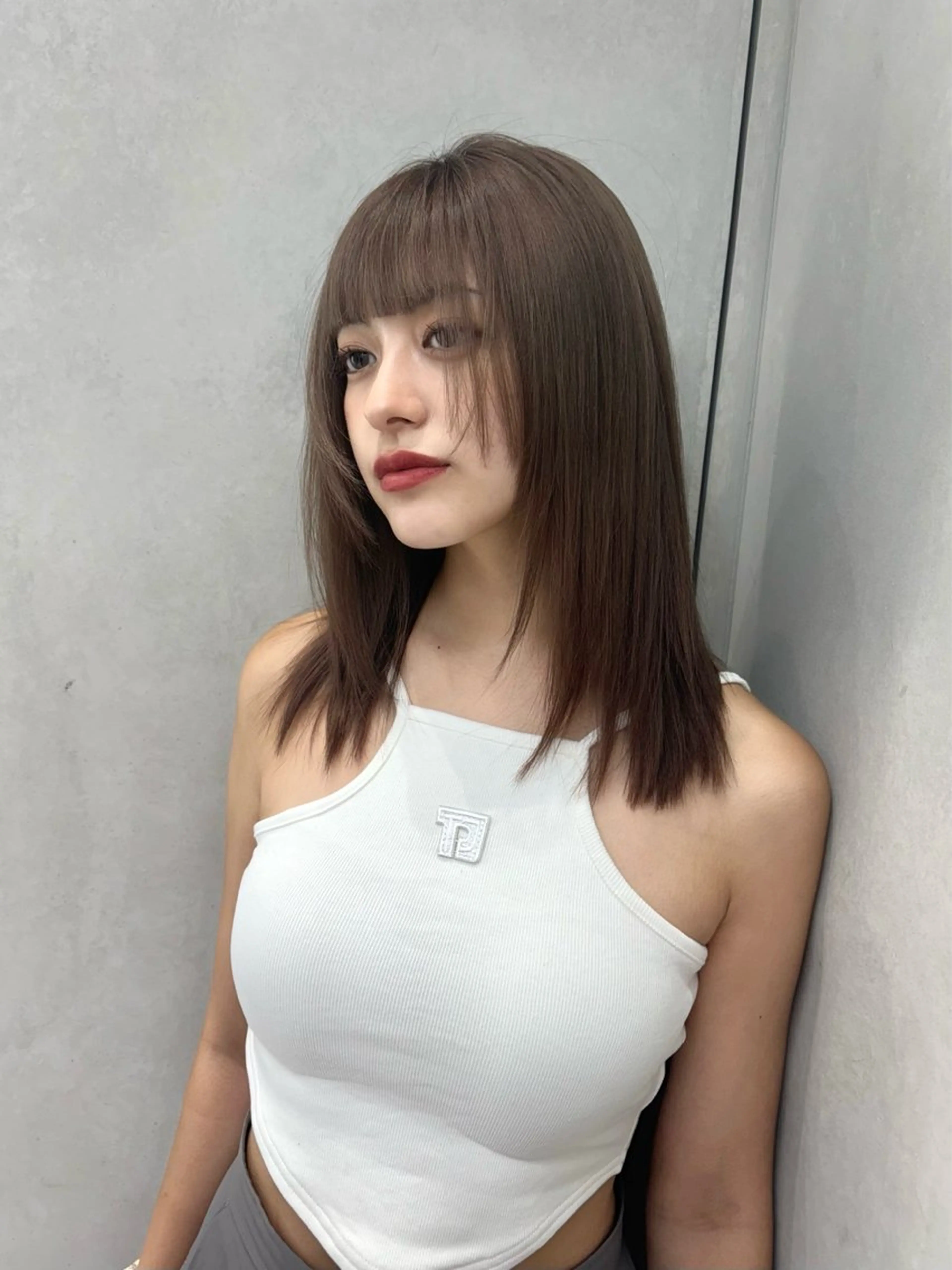 セミロング カラー カット トリートメント emi 韓国ワンホンヘアのヘアスタイル