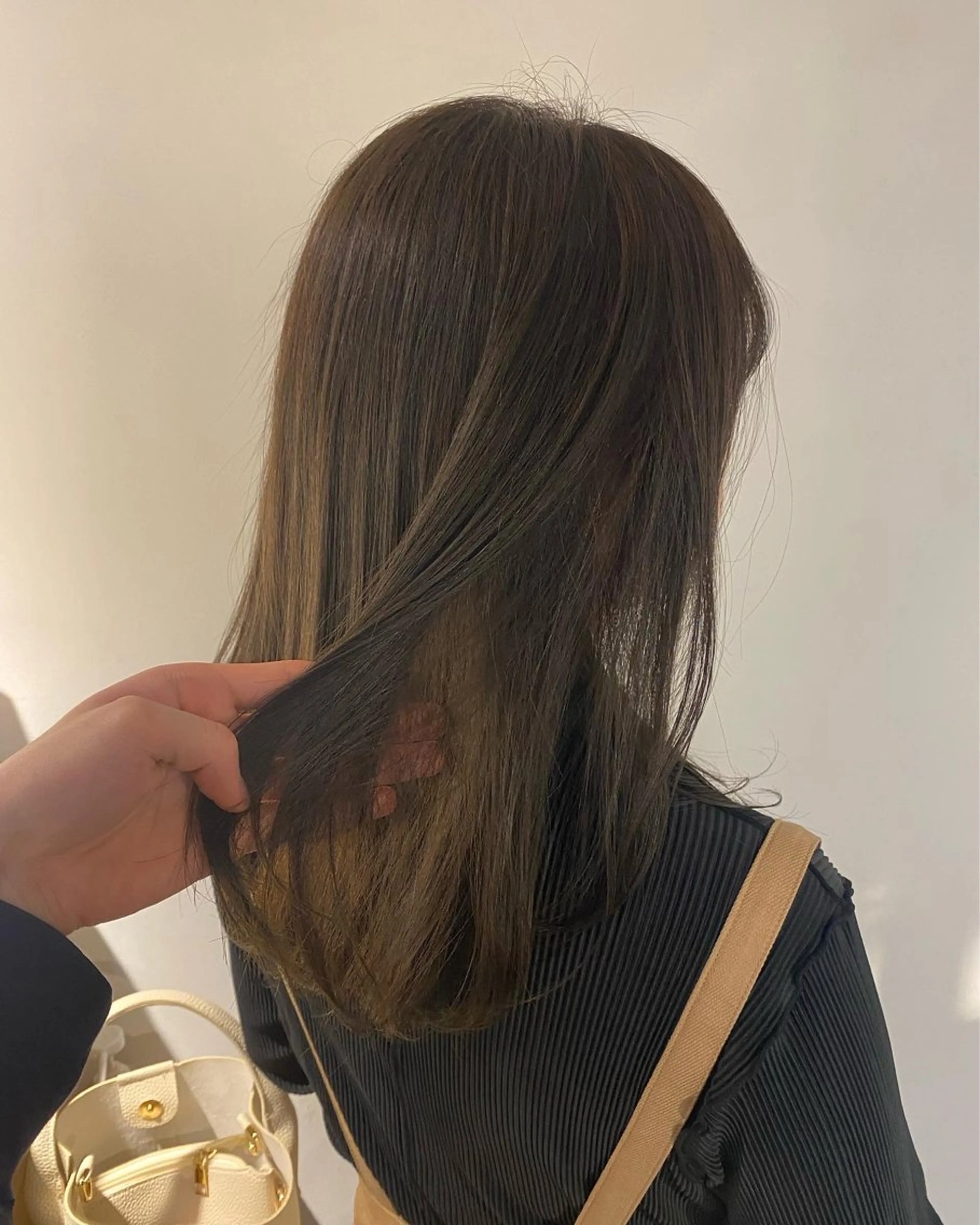 ミディアム カラー 透明感カラー LOuNICA銀座所属・透明感カラー/ カット/安田　伍輝のヘアスタイル