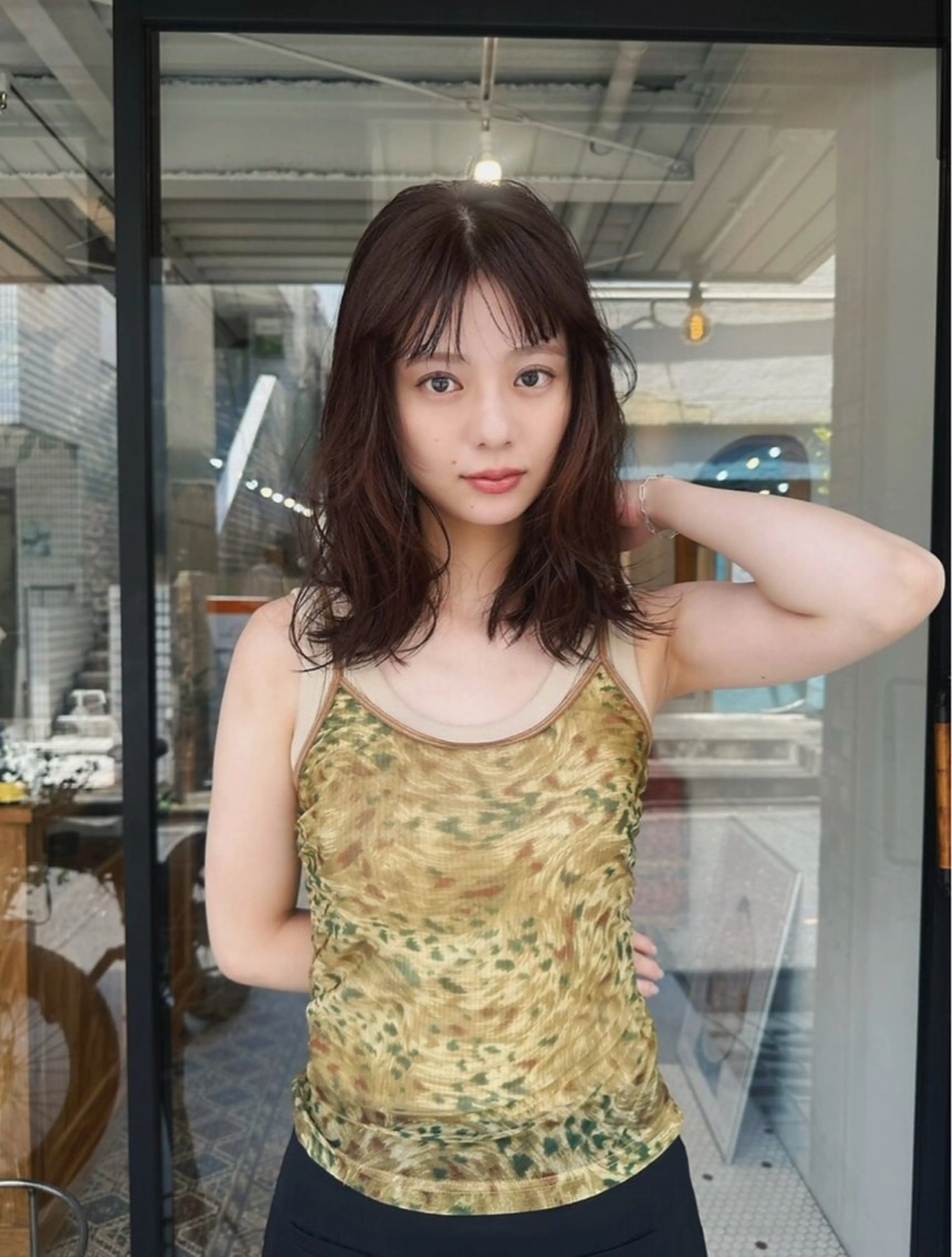 ミディアム カラー メンズ 透明感カラー momona / English 🆗のヘアスタイル