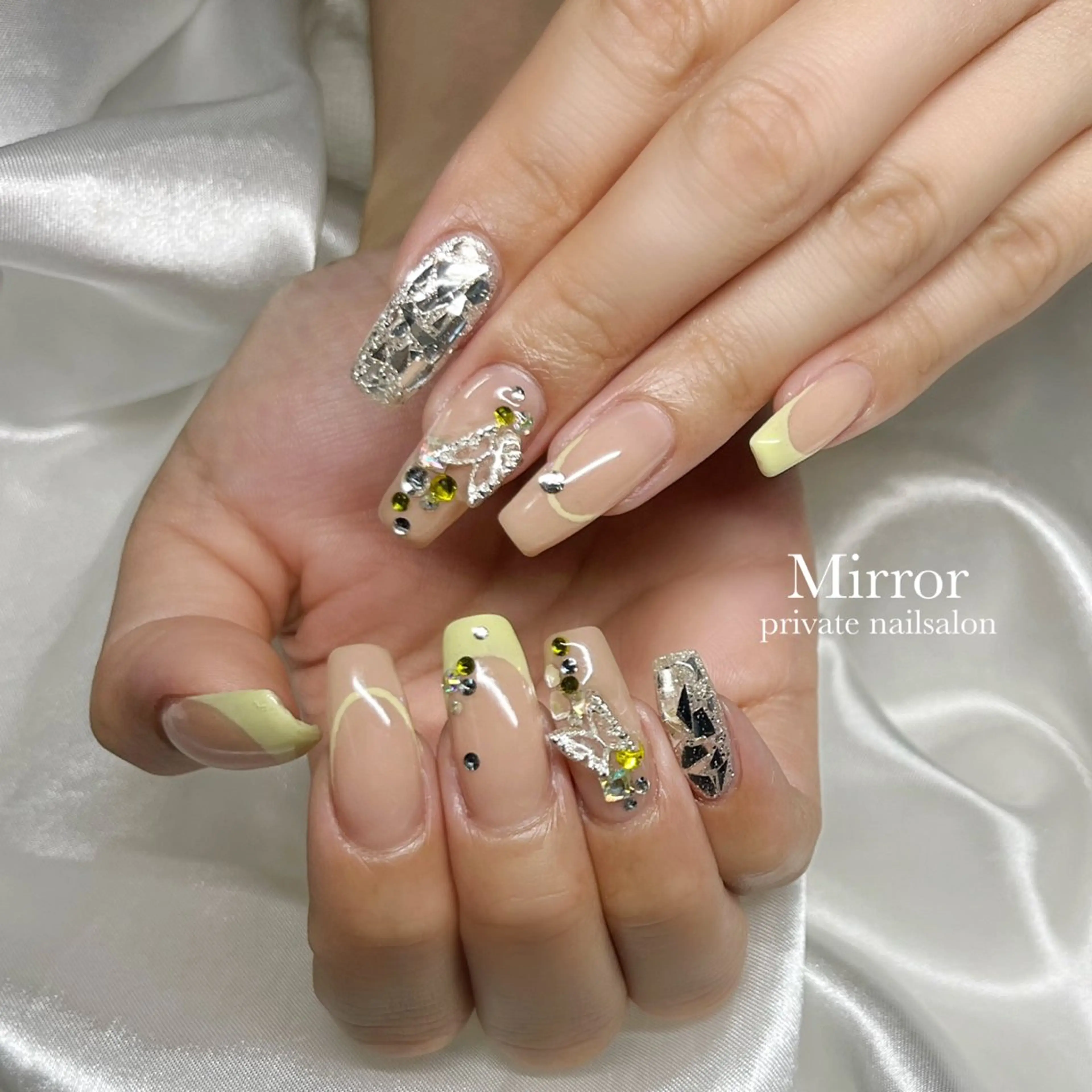 ネイル ハンドネイル nailsalon Mirrorのネイルデザイン