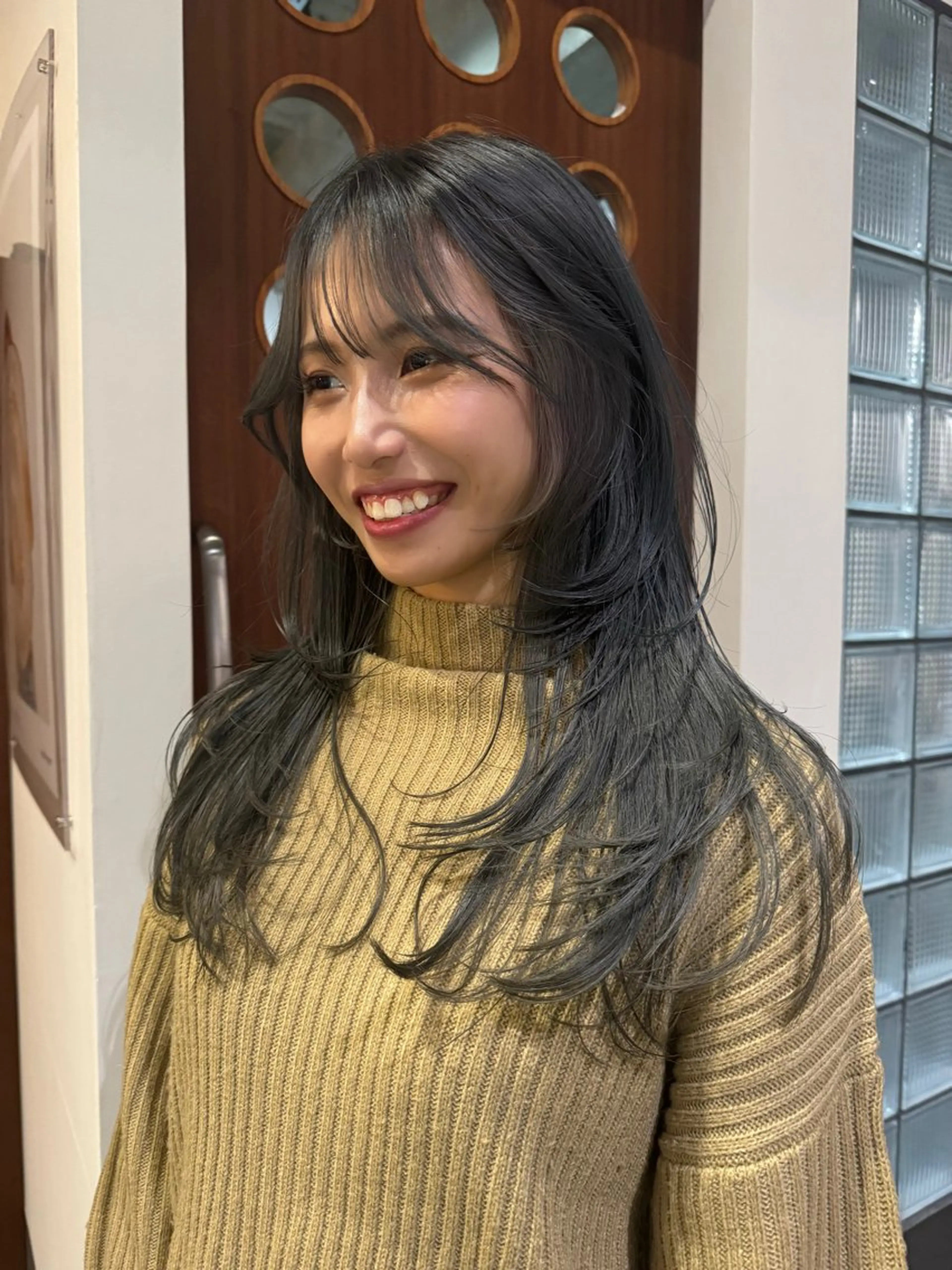 ロング ロングレイヤー レイヤーカット ロング 中尾 未来のヘアスタイル