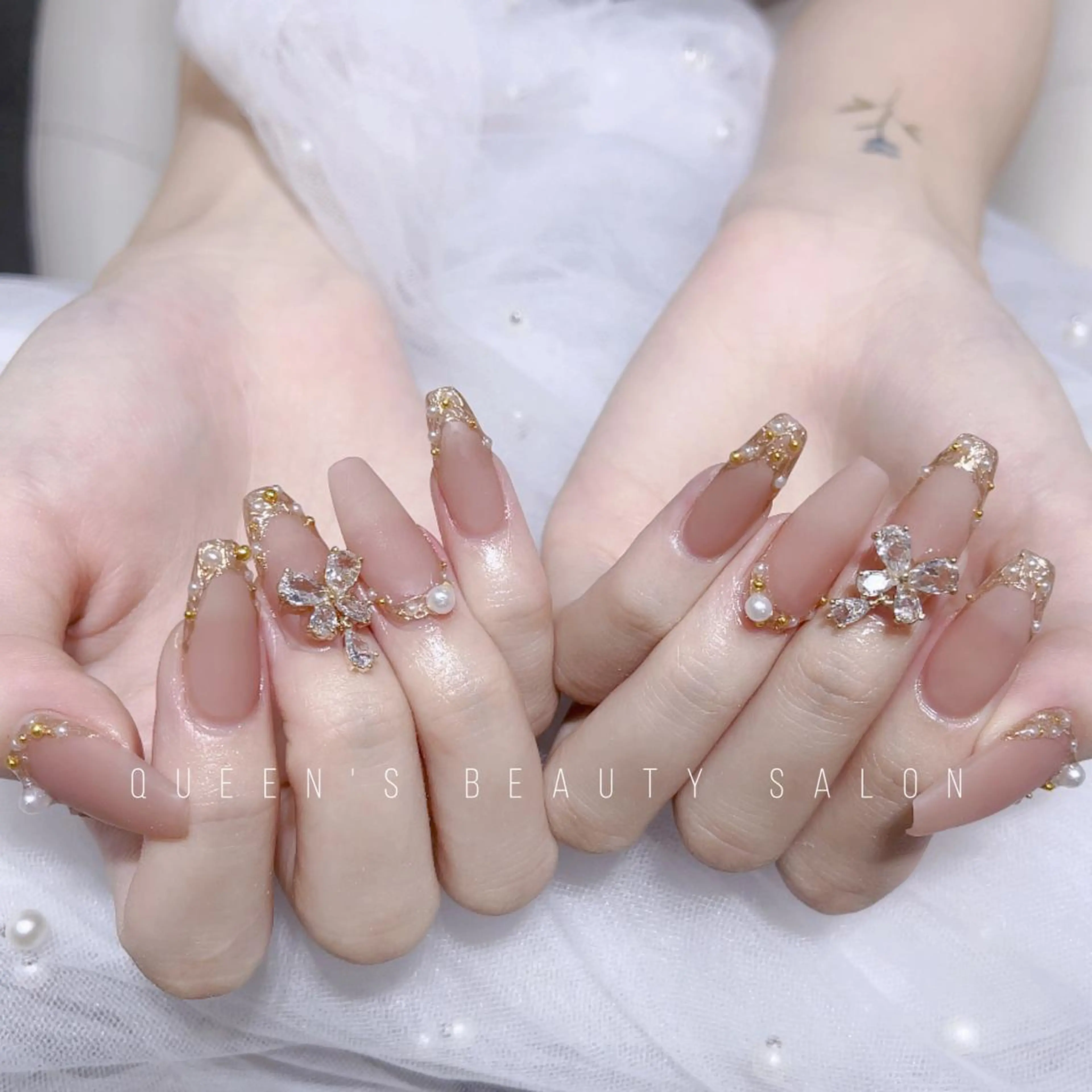 ネイル ハンドネイル Queens みなみのネイルデザイン