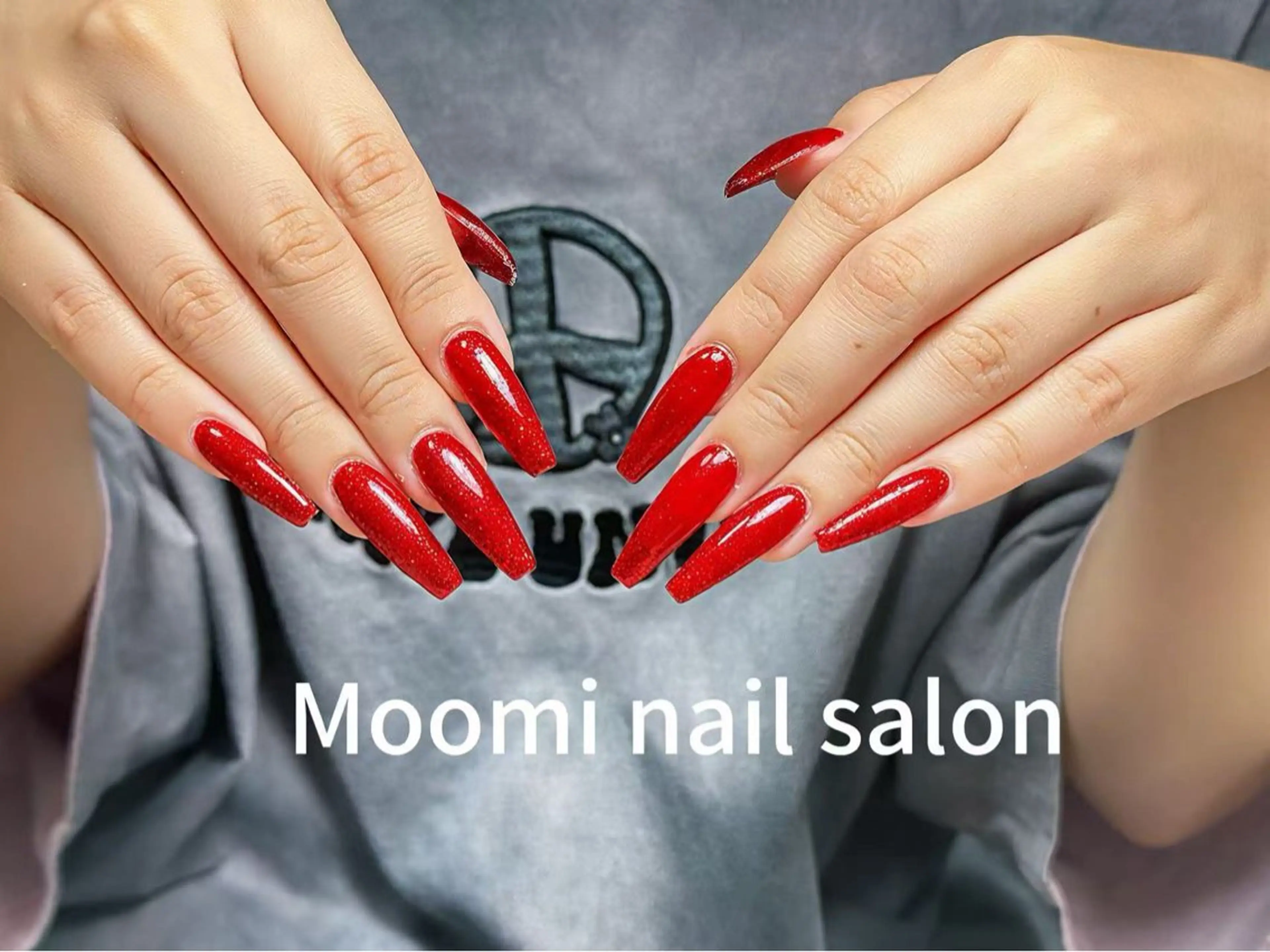 ロング ハンドネイル moomi ゆりのネイルデザイン
