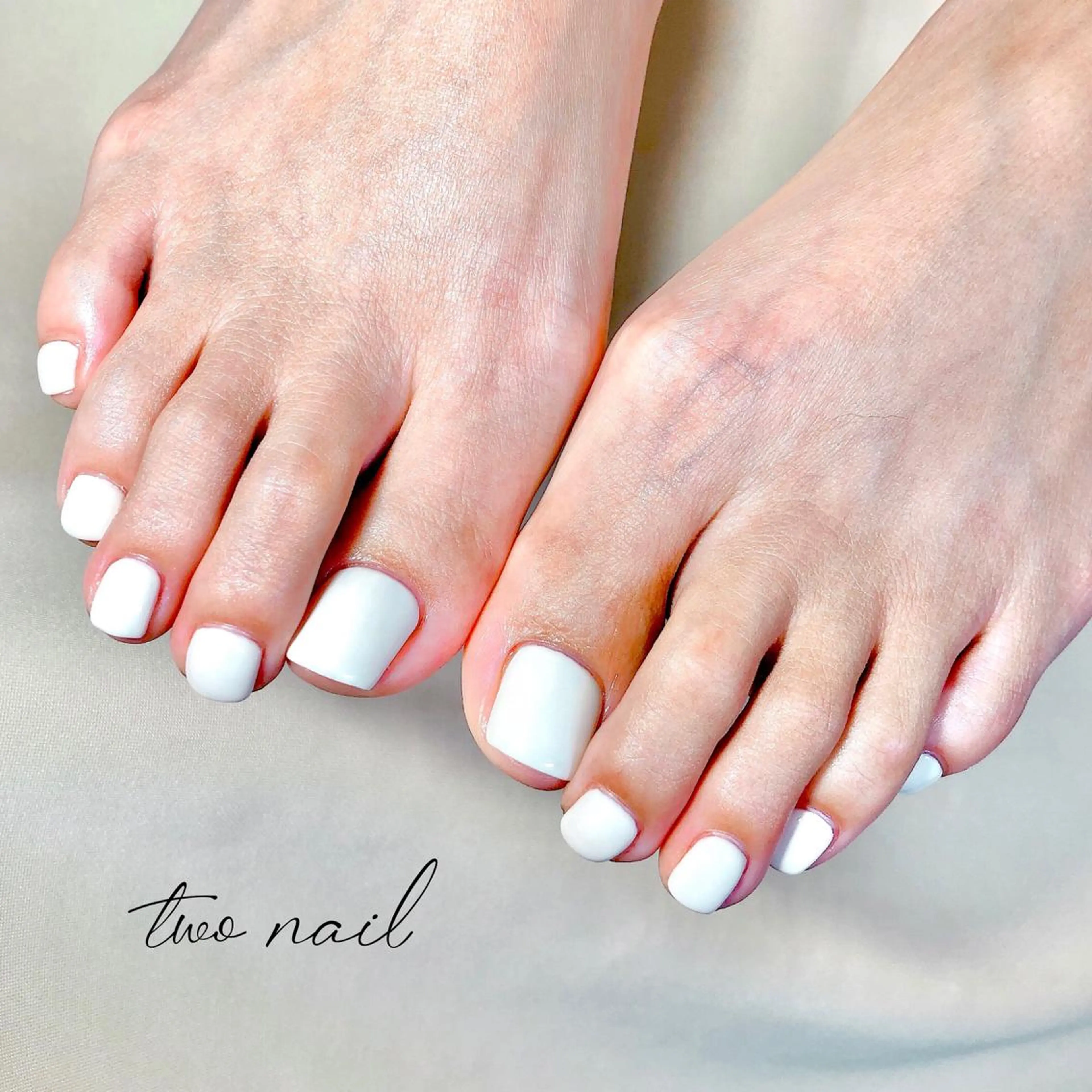 ネイル アートネイル フットネイル ハート ニュアンスネイル ホワイト フットネイル two nailのネイルデザイン