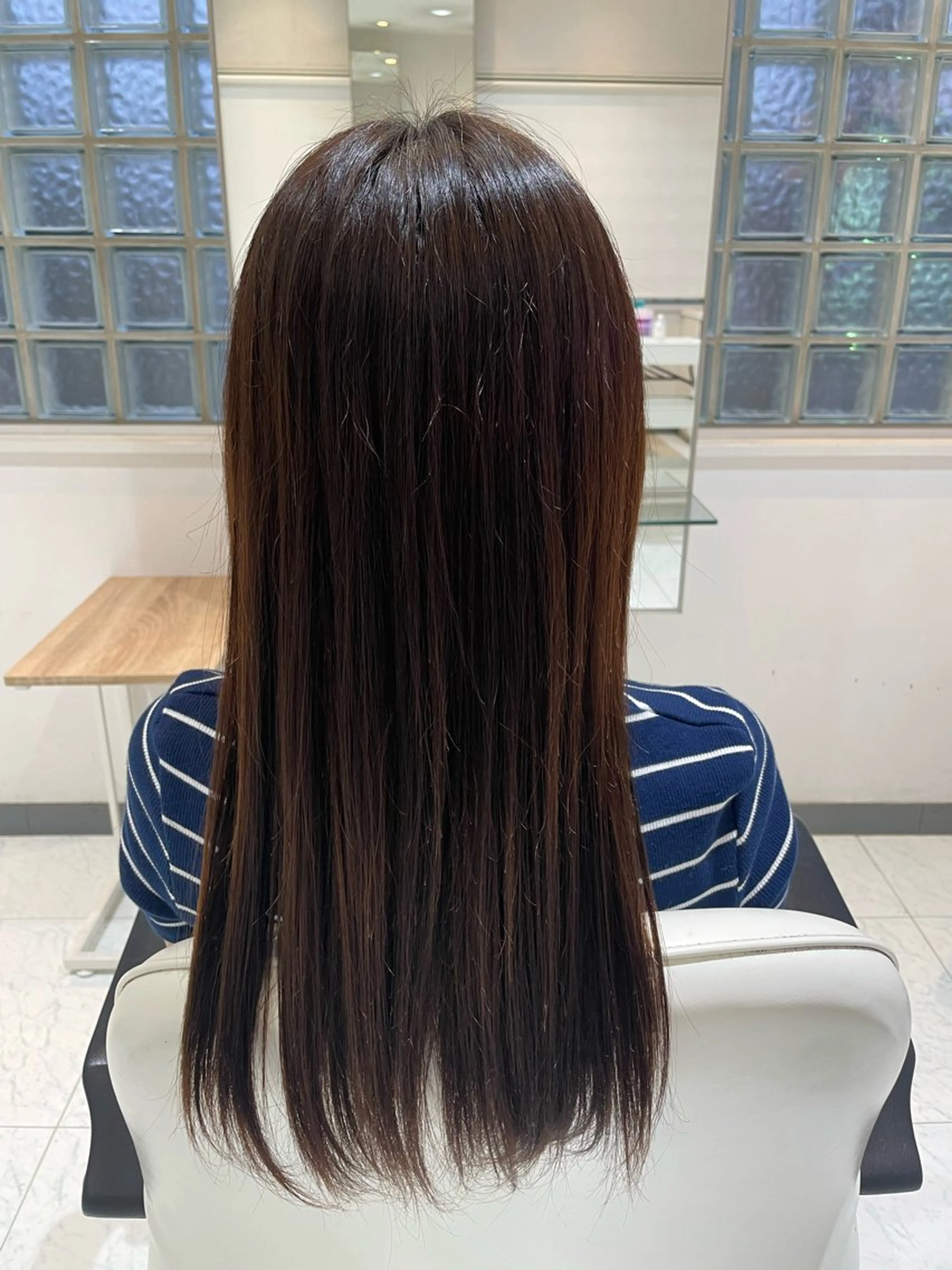 ロング 佐々木 麻衣のヘアスタイル