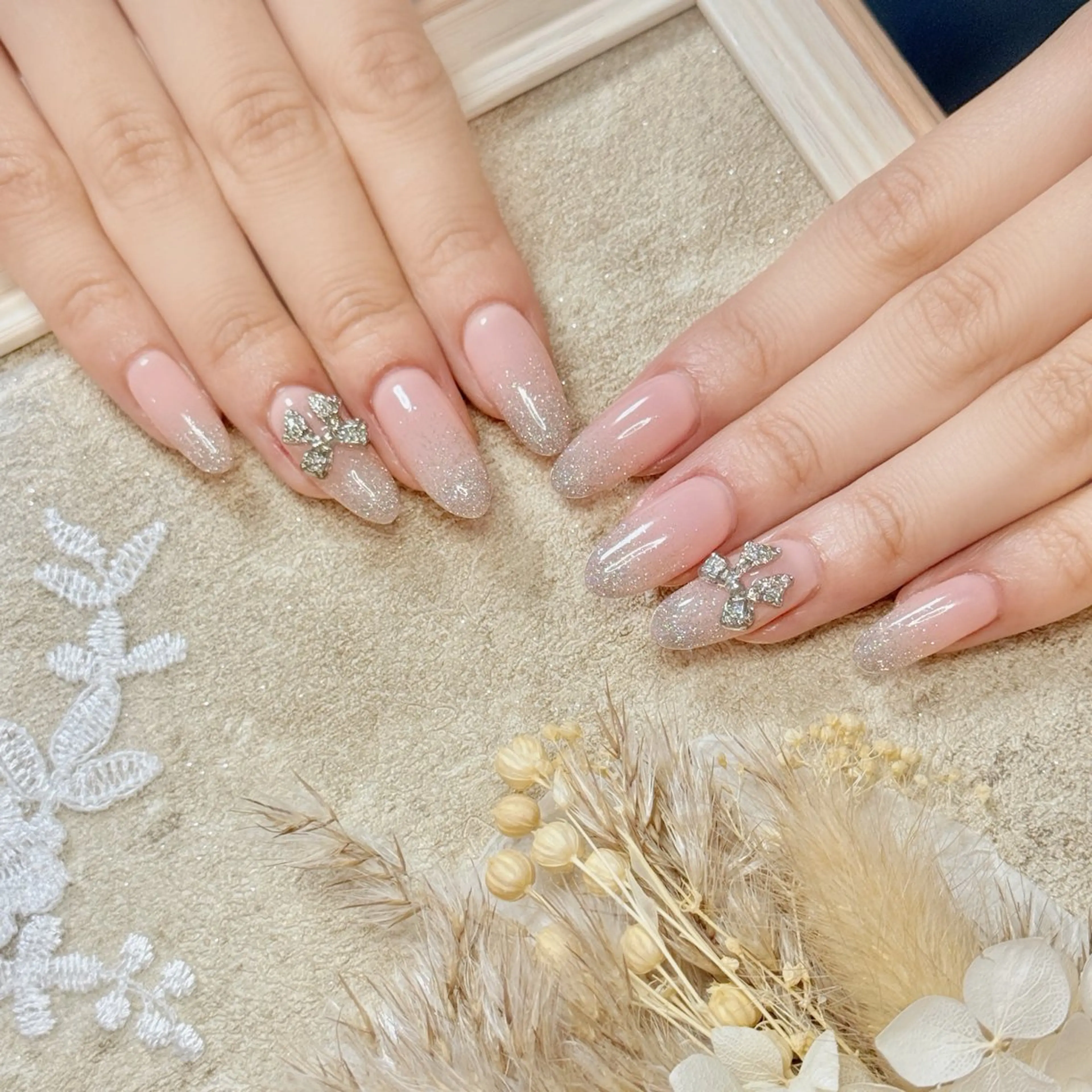 ネイル アートネイル オーロラネイル チークネイル フレンチネイル ガラスフレンチ ハンドネイル 🎀🎀YooLi Nail Salonのネイルデザイン