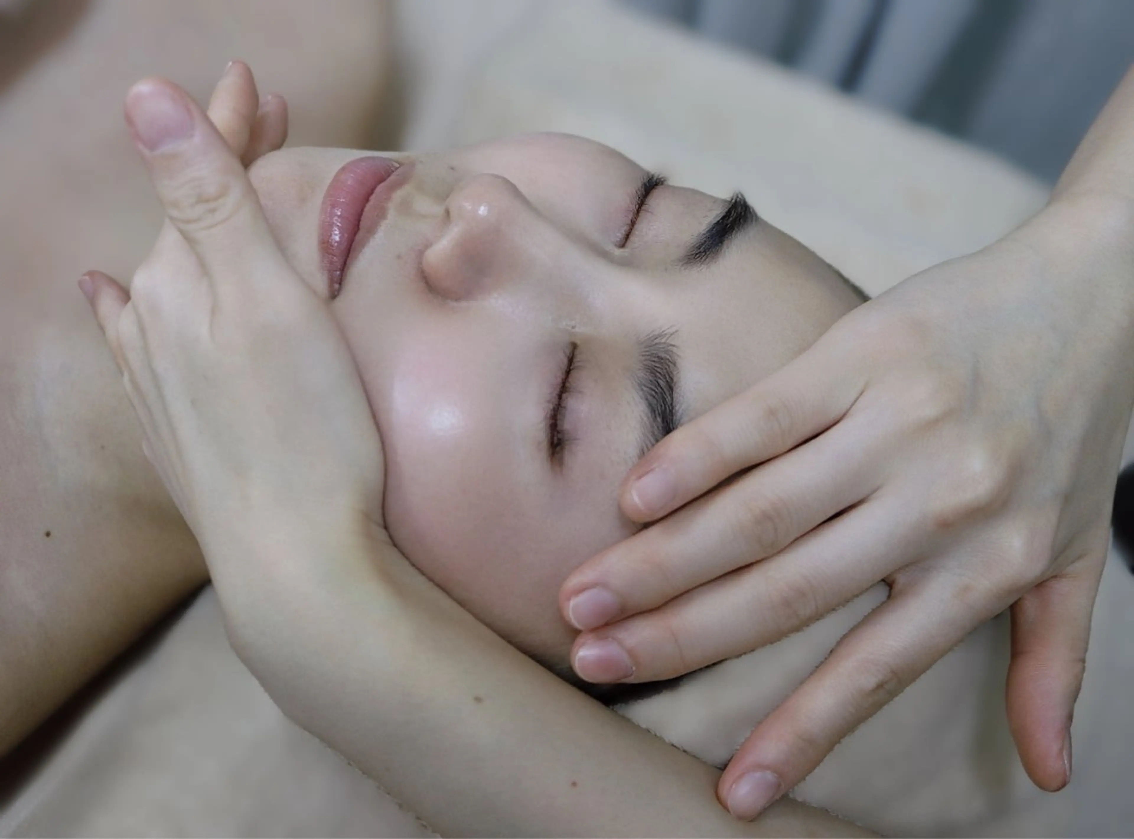 BEAUTY HUB 小顔/クリスティーナ美肌/全身美白サロン所属・BEAUTY HUB ［小顔•全身美白］のエステ・リラクイメージ