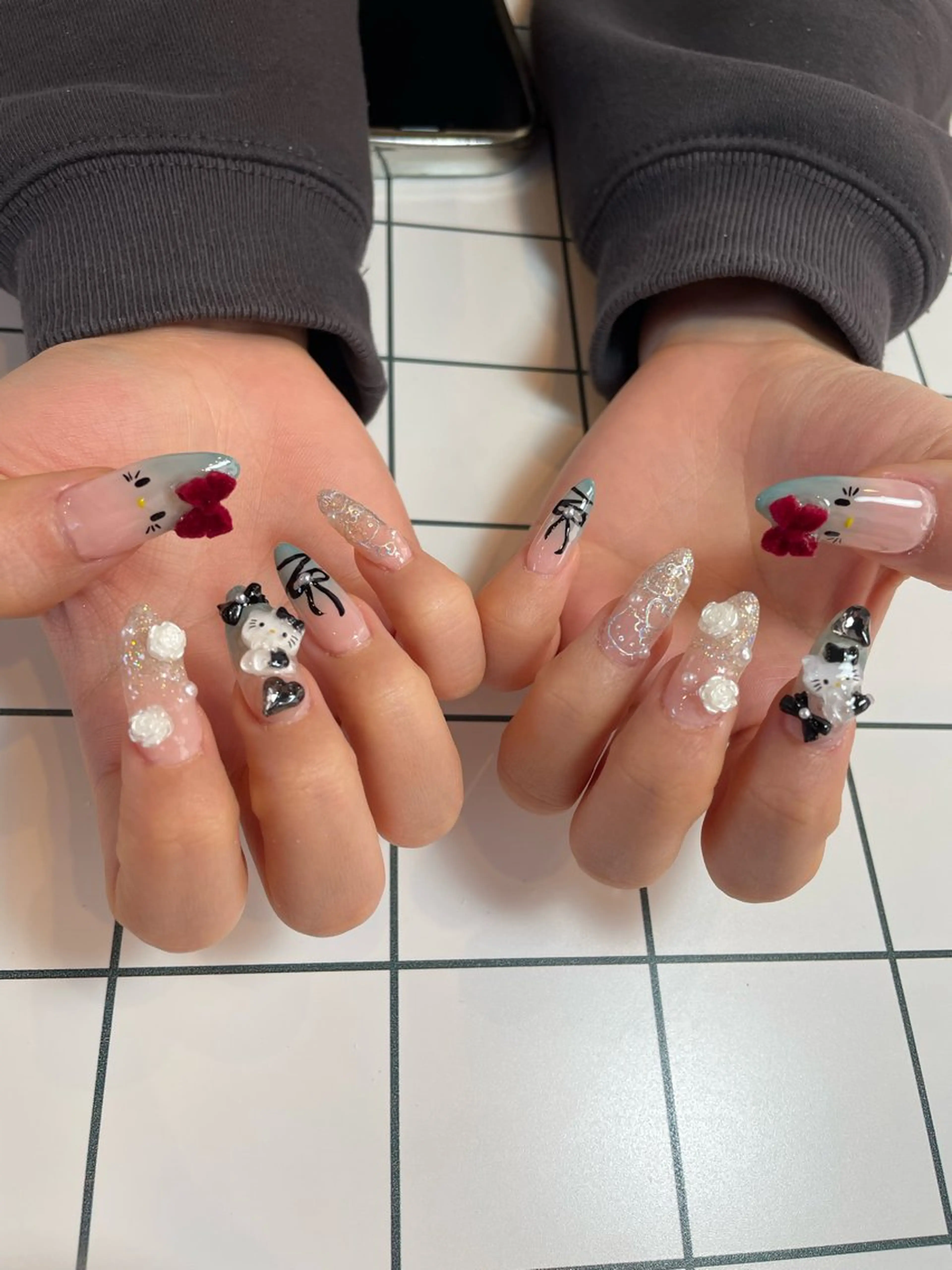 ネイル キラキラネイル nail salon POPPYのネイルデザイン