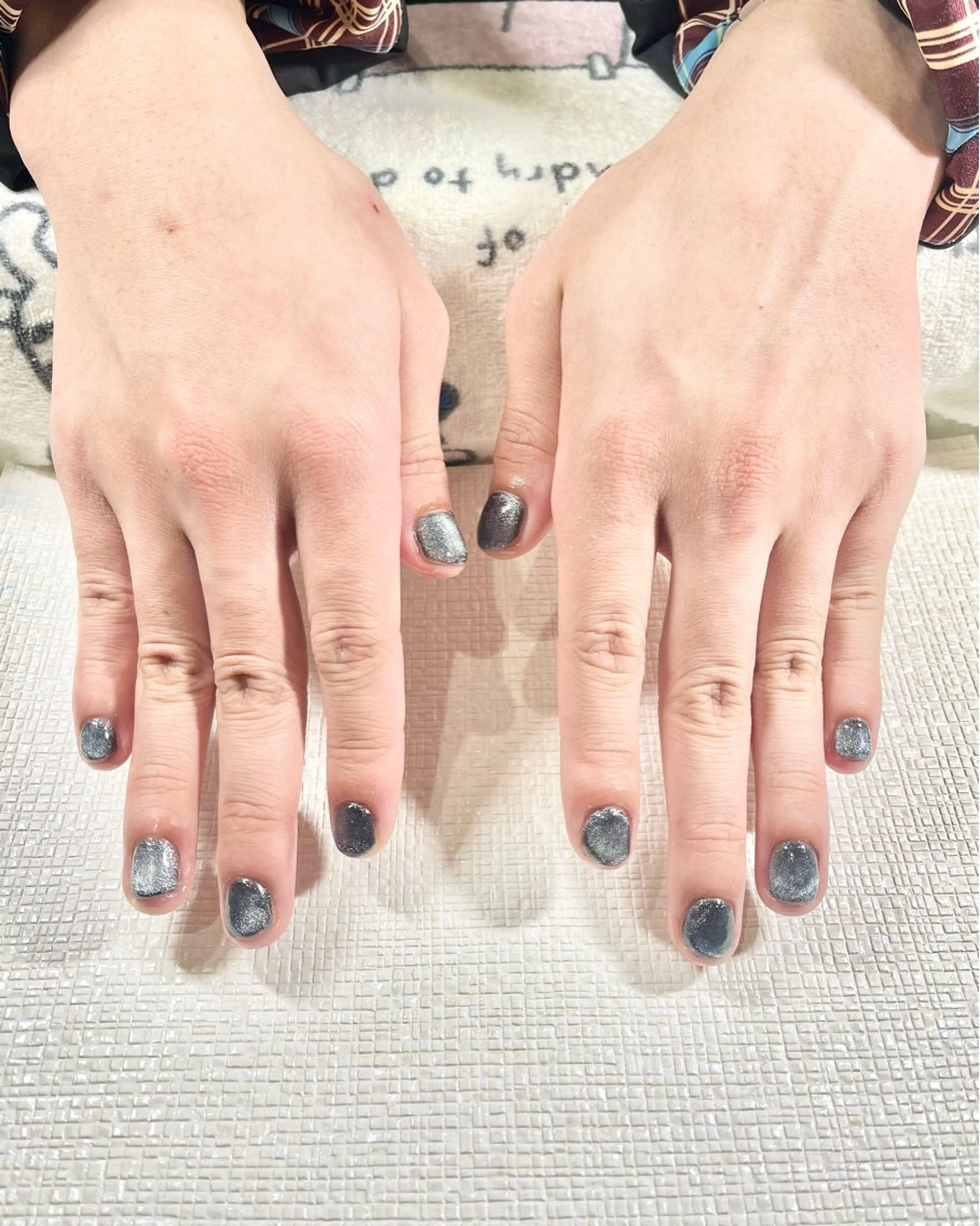 メンズ ネイル メンズショート キラキラネイル マグネットネイル メンズネイル ショートネイル ハンドネイル Tairacchi タイラッチのエステ・リラクイメージ