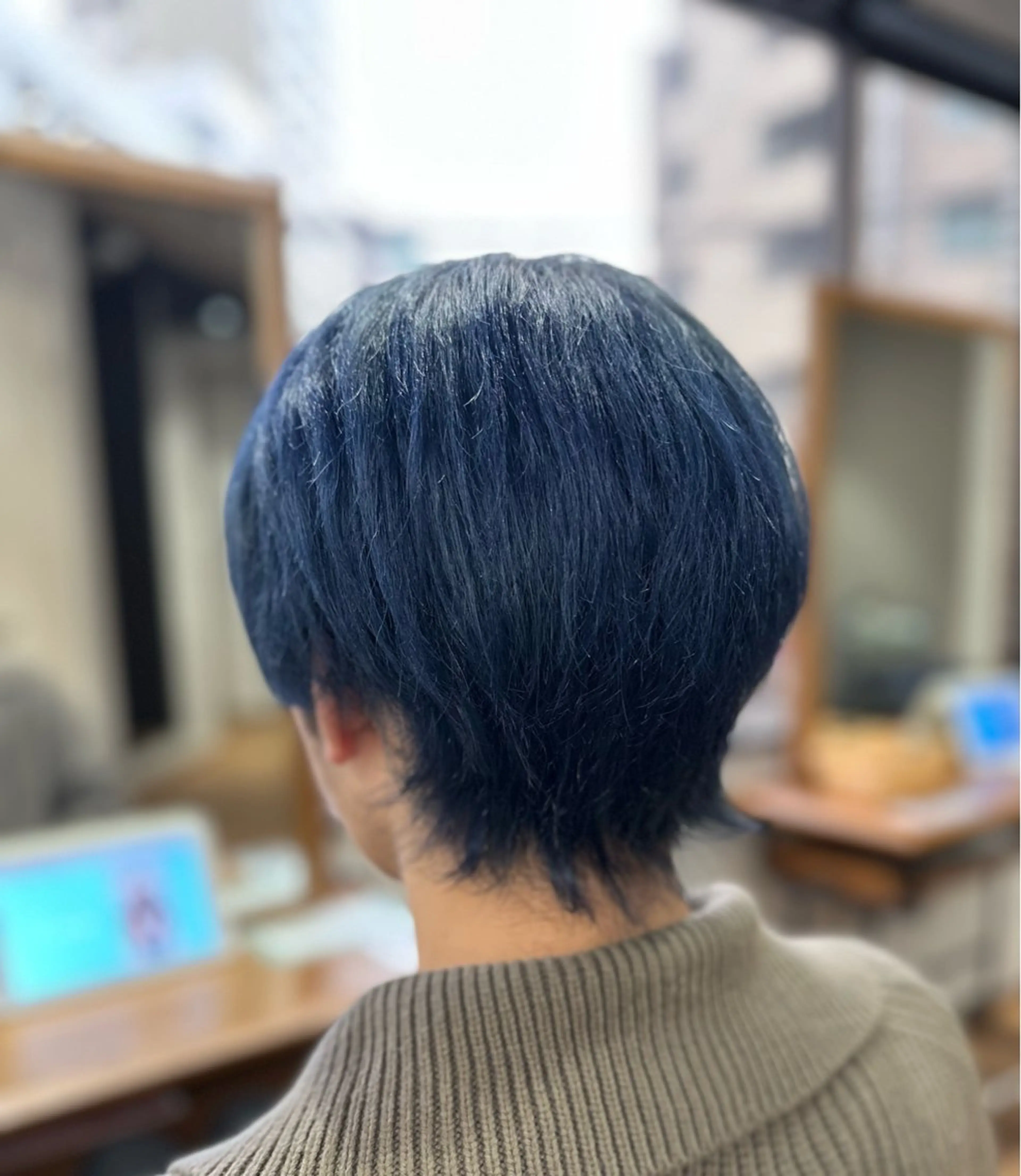 ショート ヘアカラー ✂️秋葉原 🤍YURI🤍のヘアスタイル