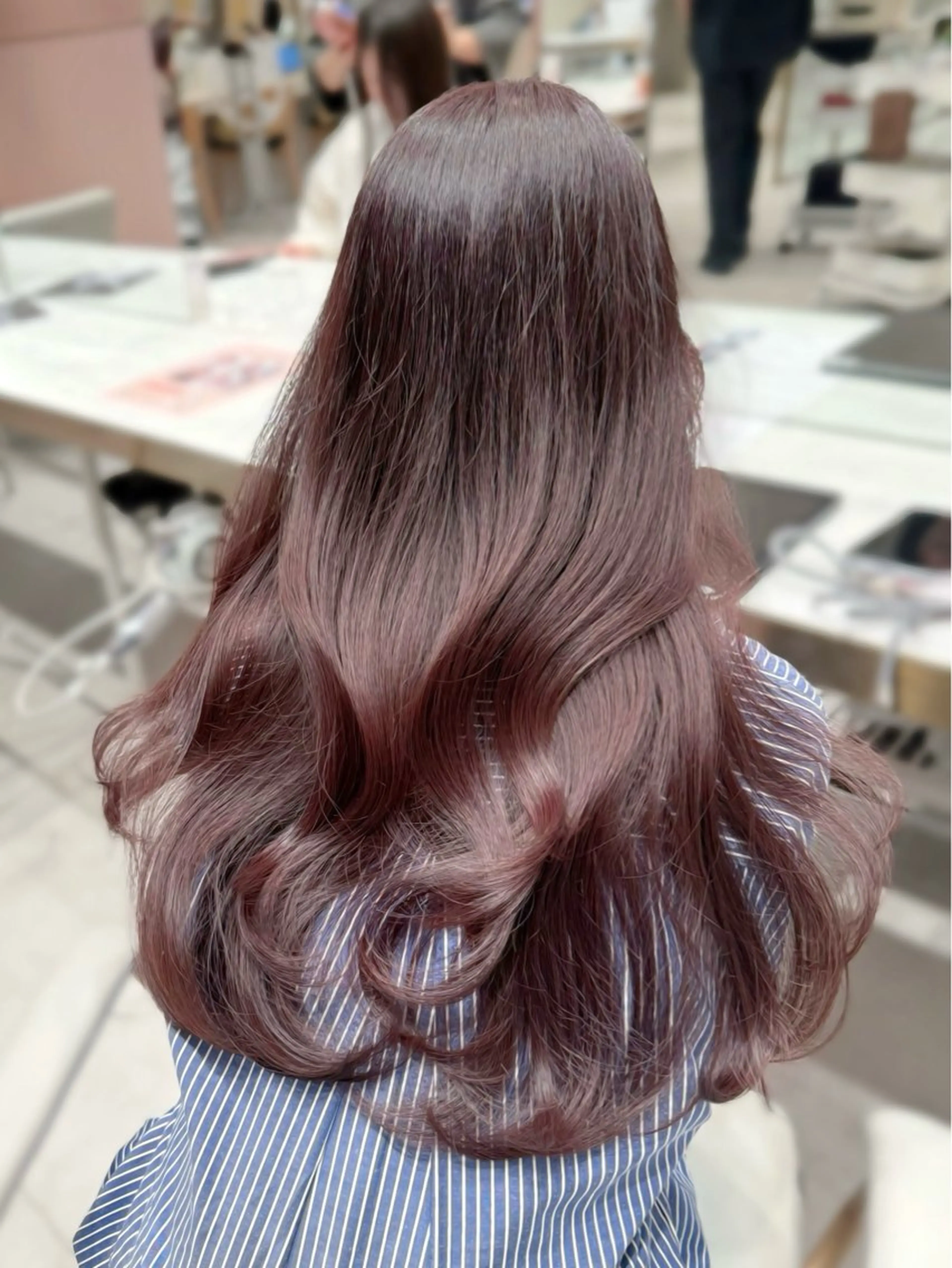 セミロング カラー カット ヘアカラー トリートメント ヘッドスパ ヘアセット 韓国ヘア/レイヤー/ 巻き髪/りょーとのヘアスタイル