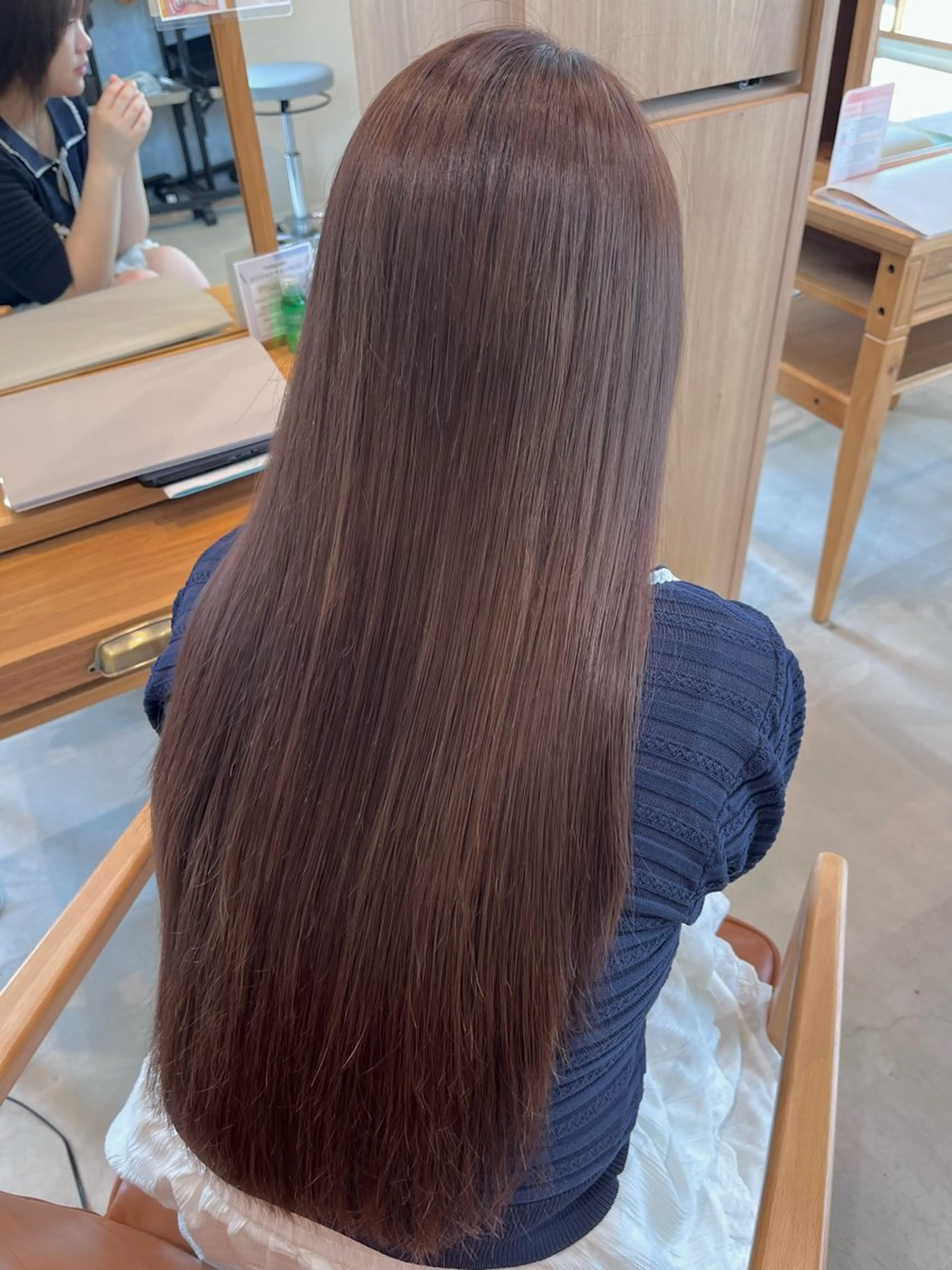 ロング カラー ベージュカラー ミルクティーベージュ 透明感カラー🫧🌈 似合わせカット✂︎のヘアスタイル