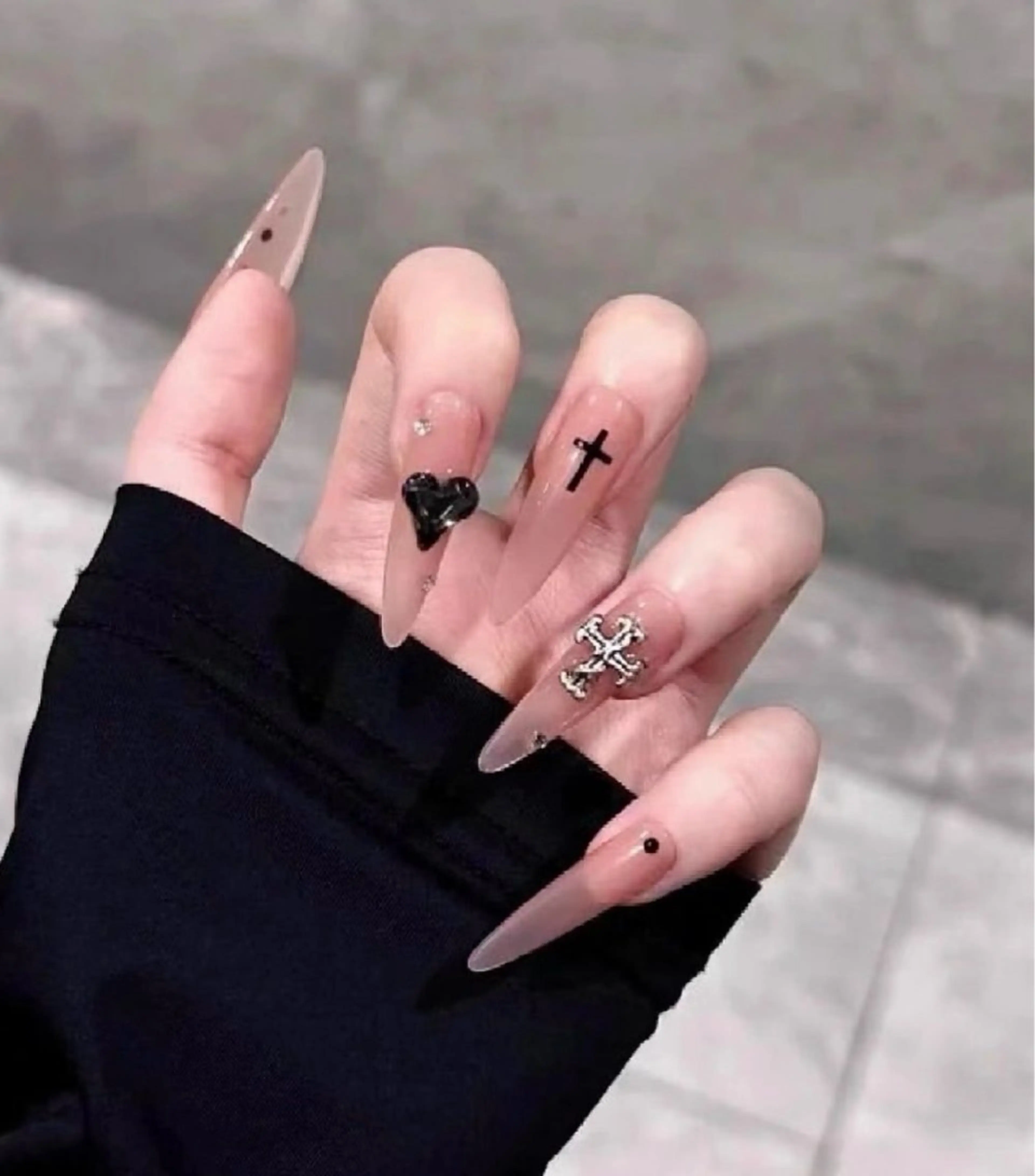 ネイル ハンドネイル ☁️Yun nail KiKi☁️のネイルデザイン