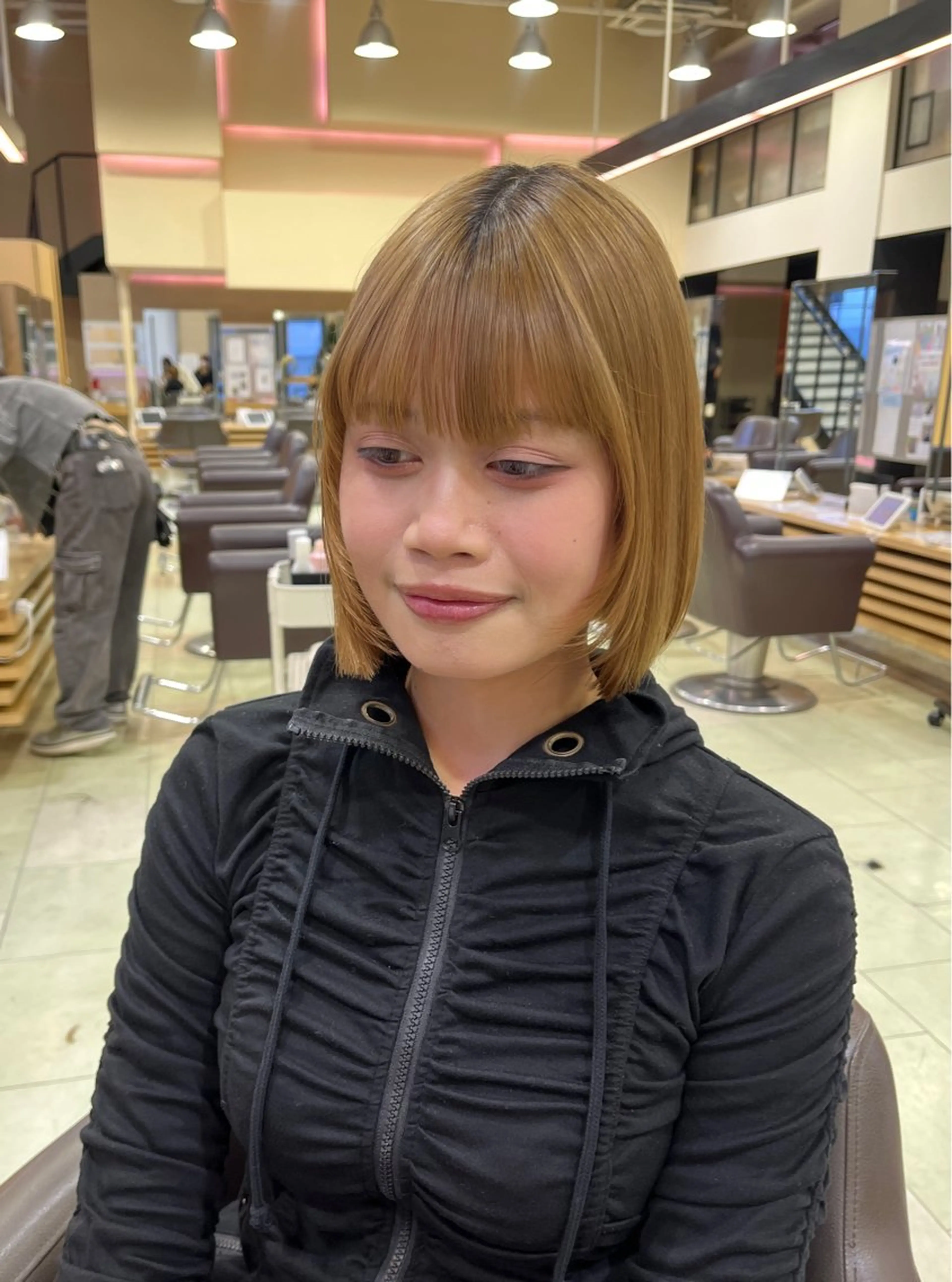 ショート ボブ カット waka❤️✨ レイヤーボブ/ネイルのヘアスタイル