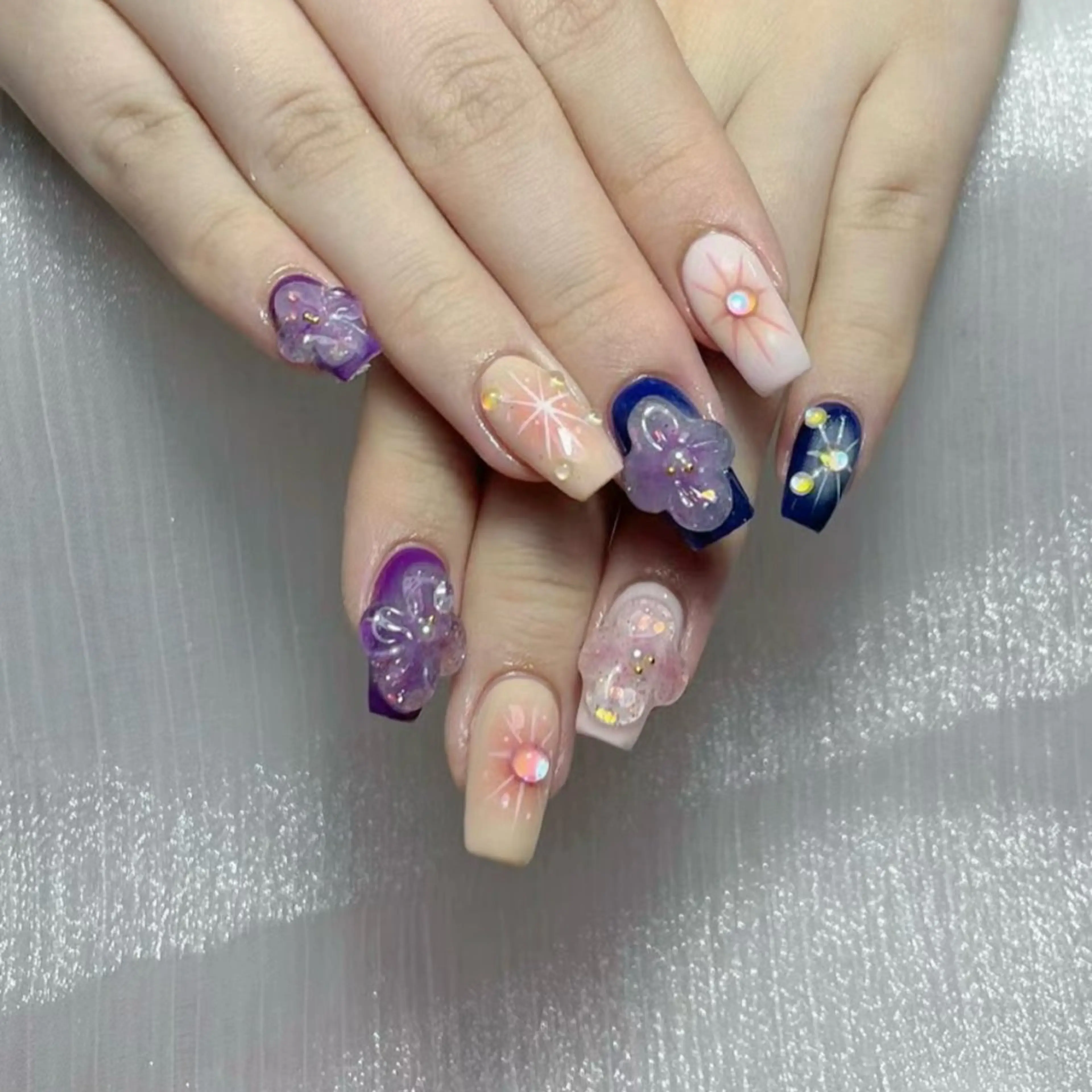 ネイル Hitomi Nail salonのネイルデザイン