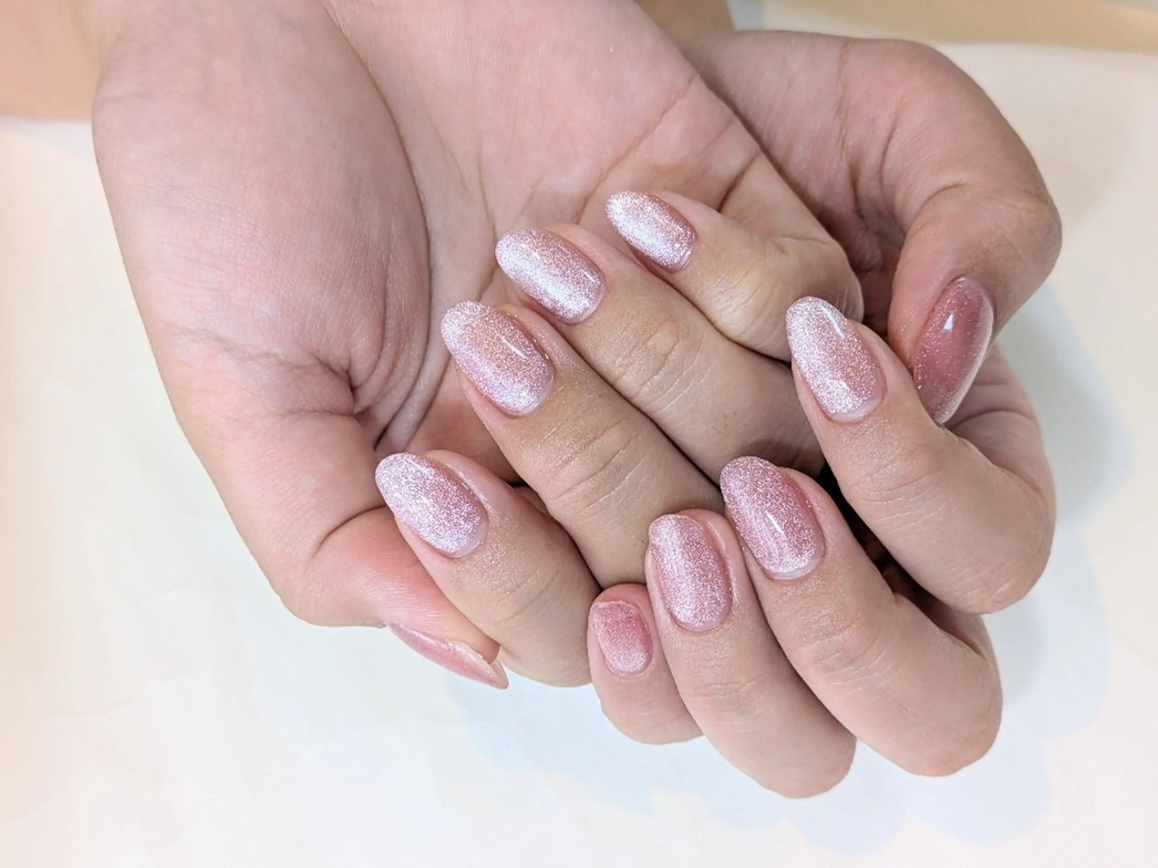 ネイル マグネットネイル ピンク La Vie Nail【ラヴィネイル】所属・La VieNail 【ラヴィネイル】

のネイルデザイン