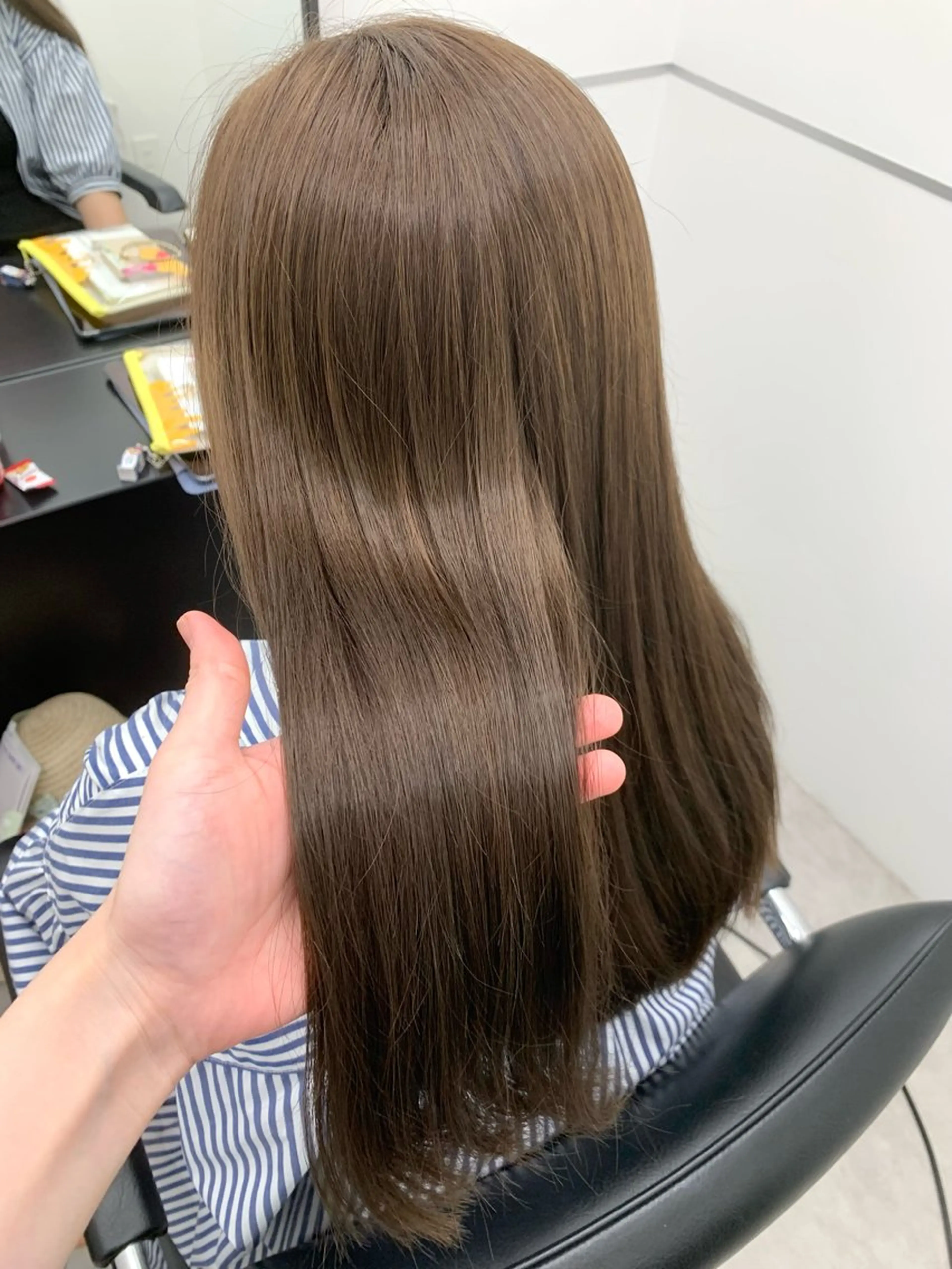 セミロング カラー アッシュ ベージュカラー カット ヘアカラー ヘッドスパ 本格ヘッドスパ🌿 ×ヘア　佐藤のヘアスタイル