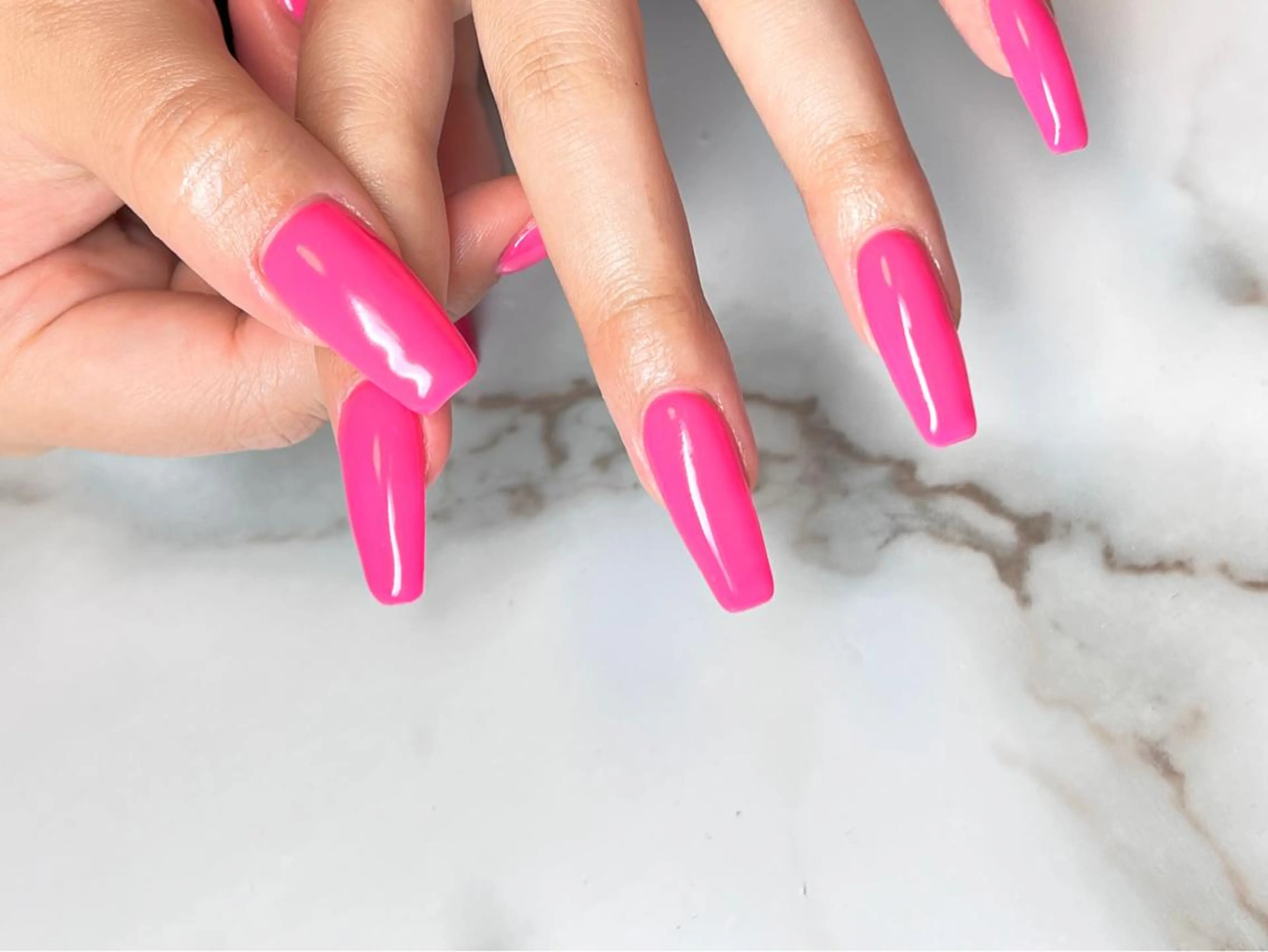 ネイル アートネイル フレンチネイル ジェルネイル マグネットネイル 持ち込み ハンドネイル ハンドケア ネイリスト シンのネイルデザイン