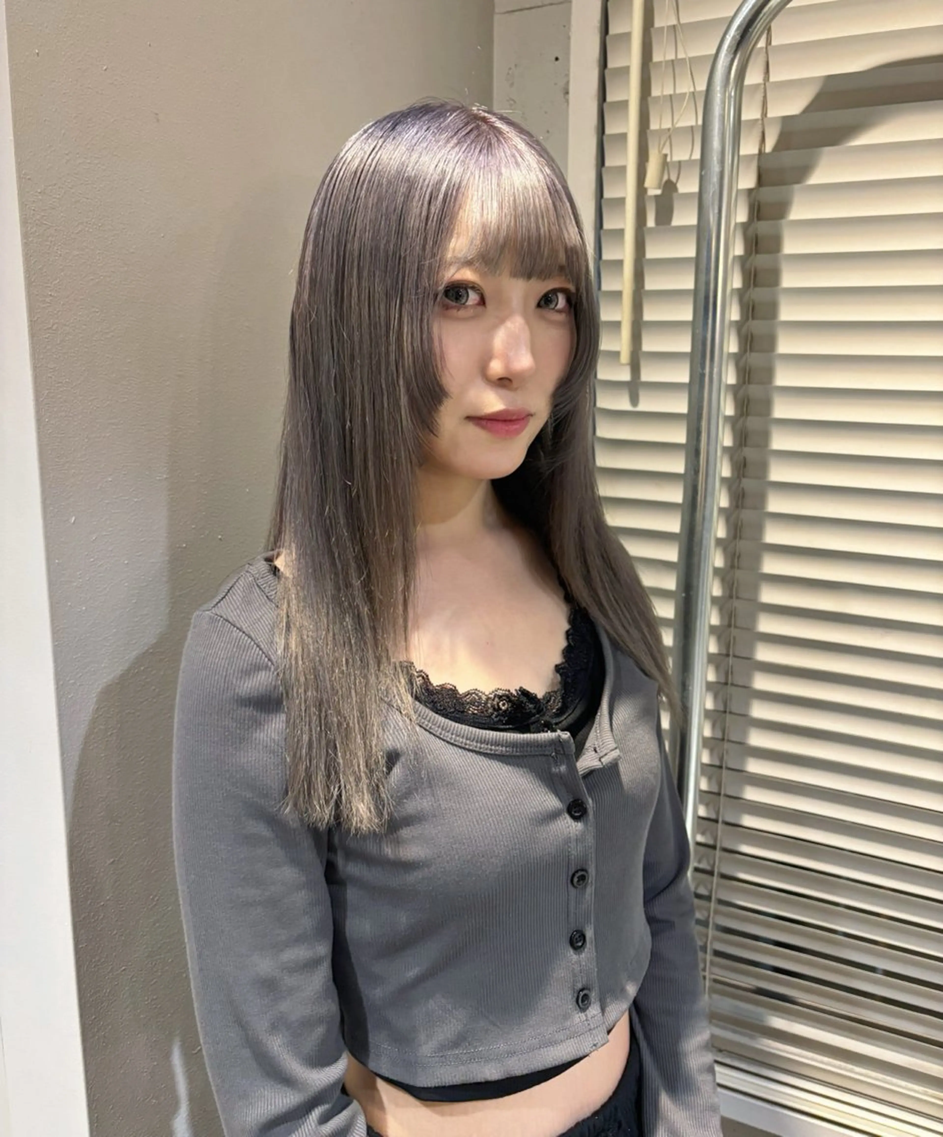 セミロング 伊藤 愛里のヘアスタイル