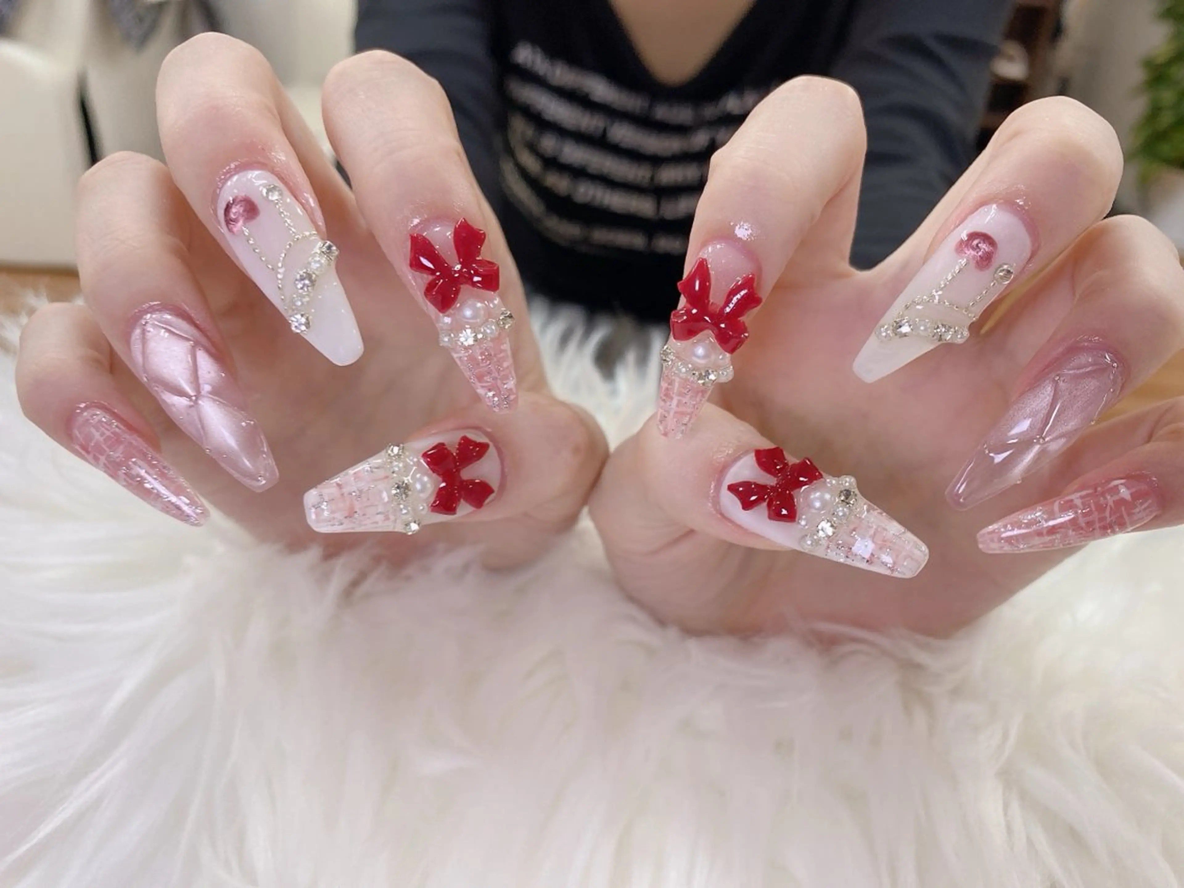 ネイル フレンチネイル グラデーション マグネットネイル ニュアンスネイル オフィスネイル ハンドネイル ハンドケア Hara Nail 【パラジェル使用】のネイルデザイン