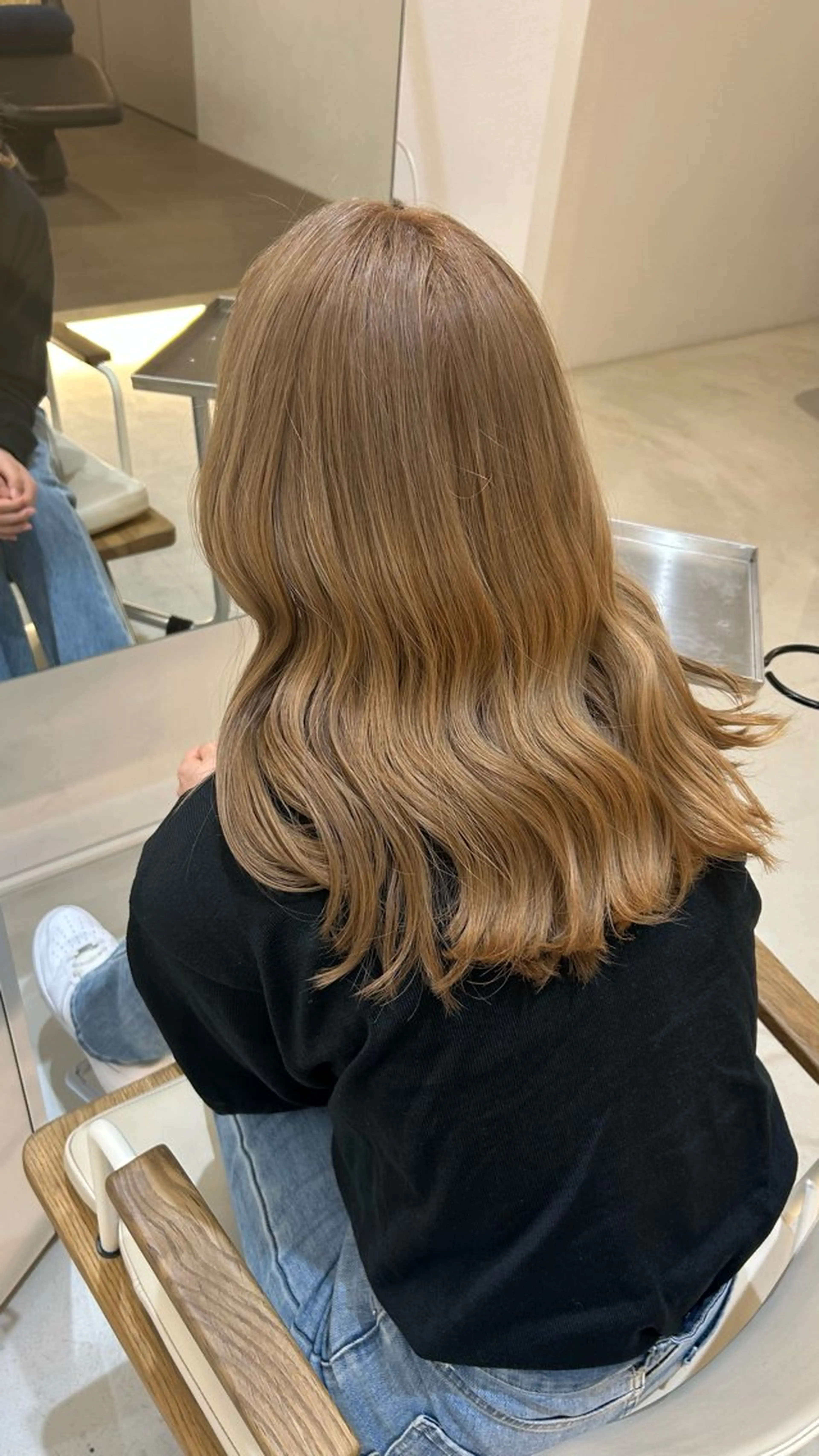 セミロング カラー ハイトーン/艶髪/ 暗髪/韓国/sanaのヘアスタイル