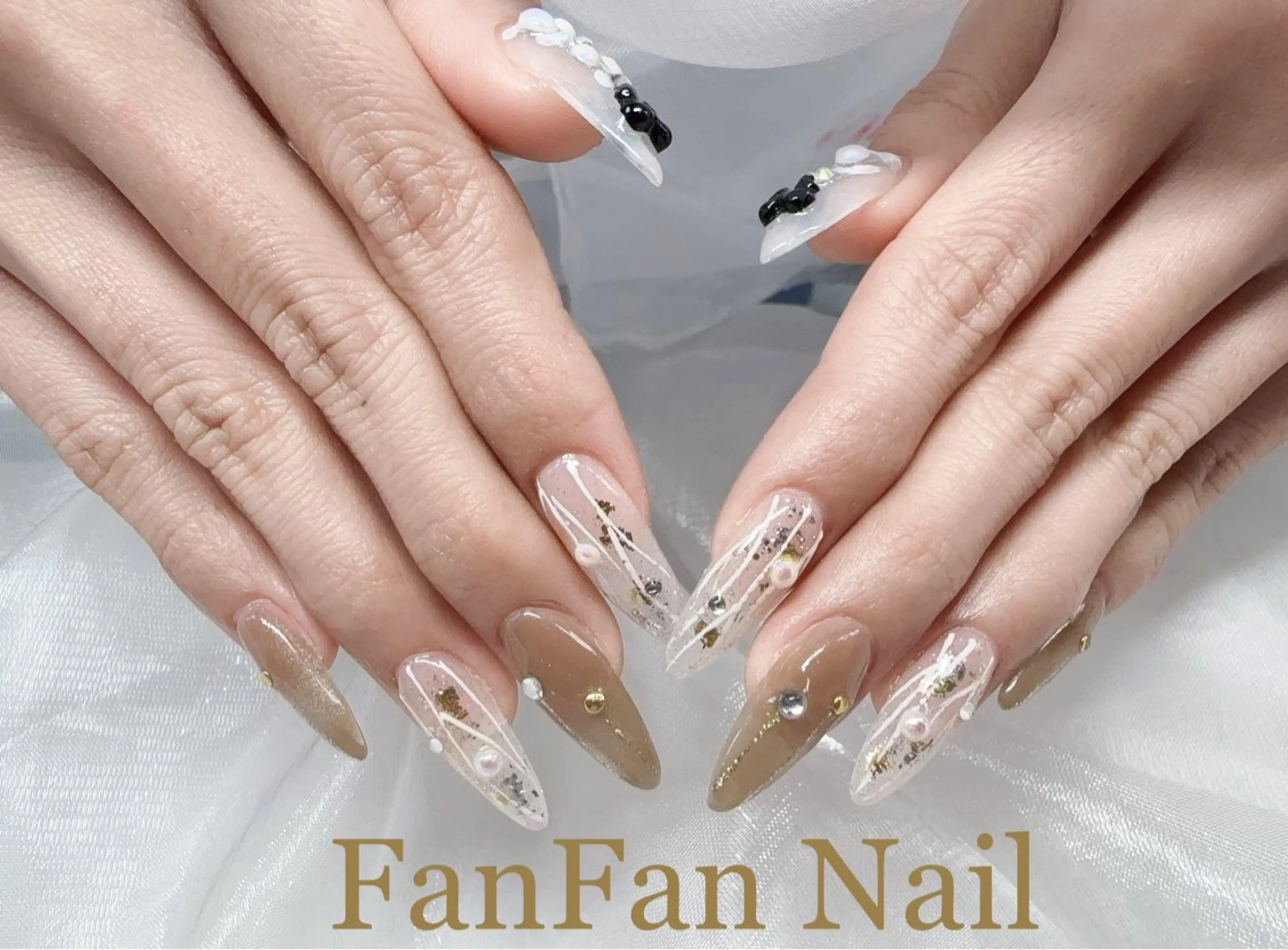 ネイル アートネイル オーロラネイル ガーリー キラキラネイル 韓国ネイル ハンドネイル KaKa FanFanNailのネイルデザイン