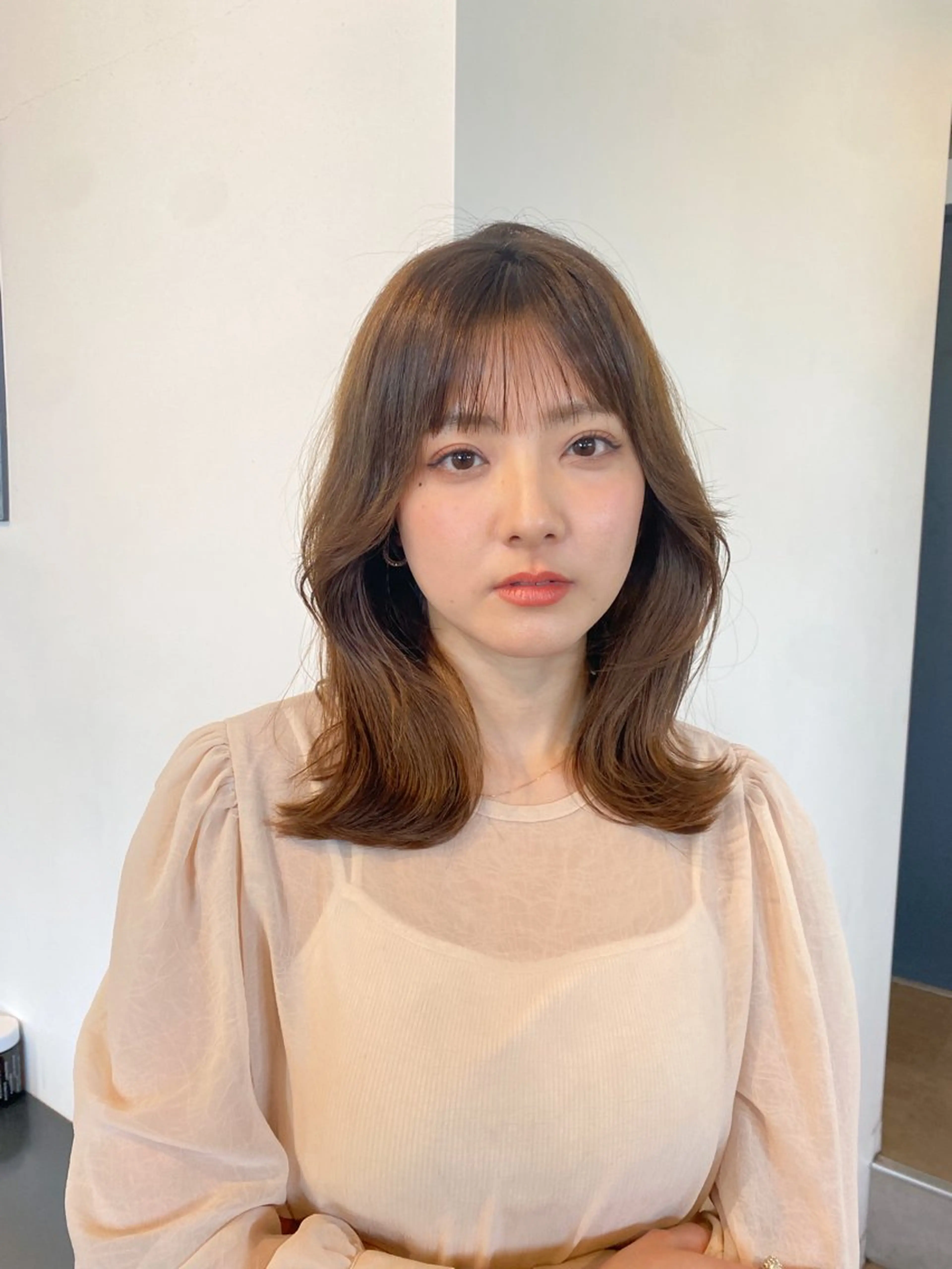 ミディアム カラー くびれヘア 🫧暗髪レイヤー🫧 中山唯斗のヘアスタイル