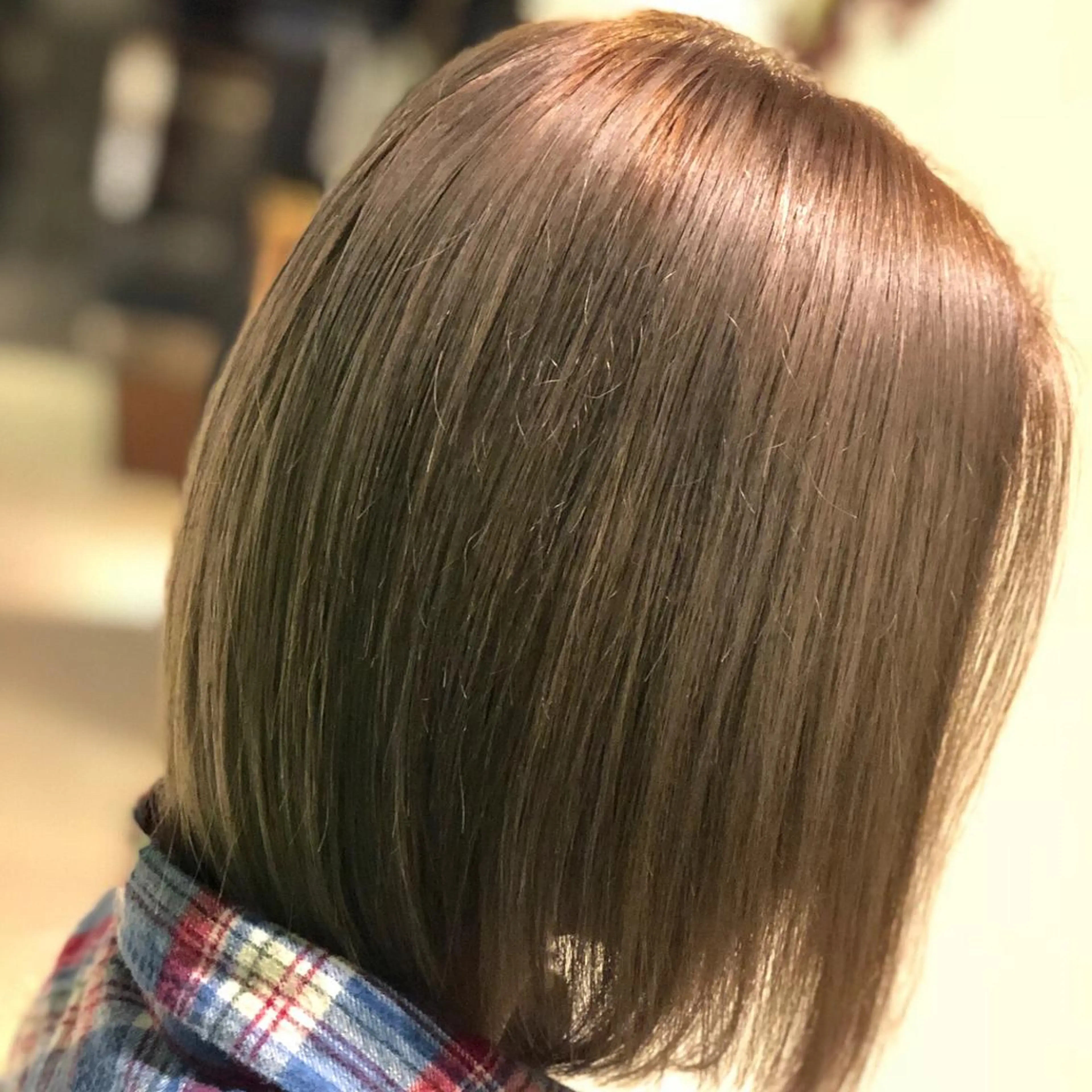 ショート カラー ベージュカラー ブリーチ ミルクティーベージュ 小森 拓哉のヘアスタイル