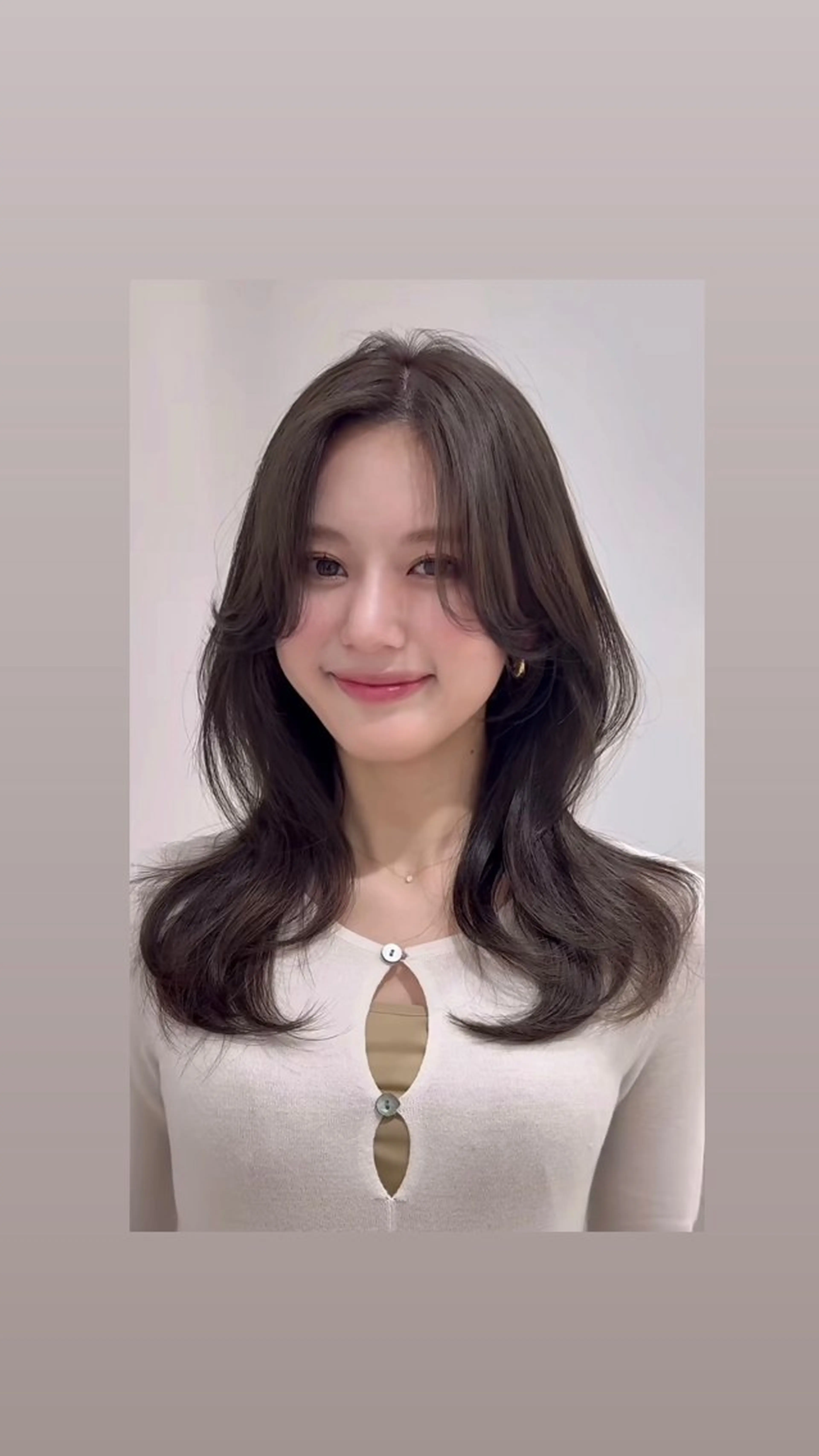 【ロング限定】前髪無し(かきあげ前髪)顔周りレイヤーカット✂︎ ¥0  (鎖骨下の長さ対象)の写真