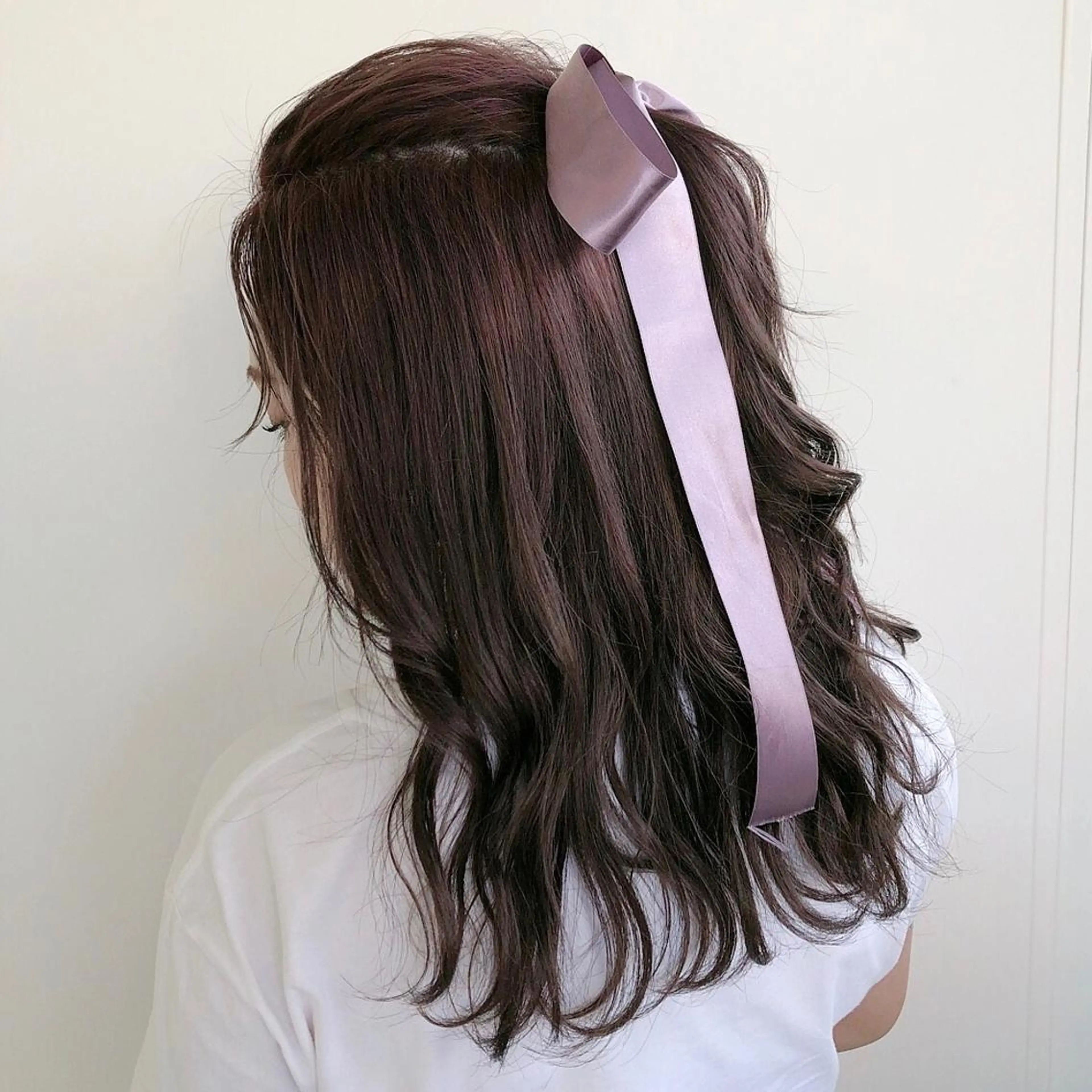 ロング カラー ヘアアレンジ 関谷 あいみのヘアスタイル