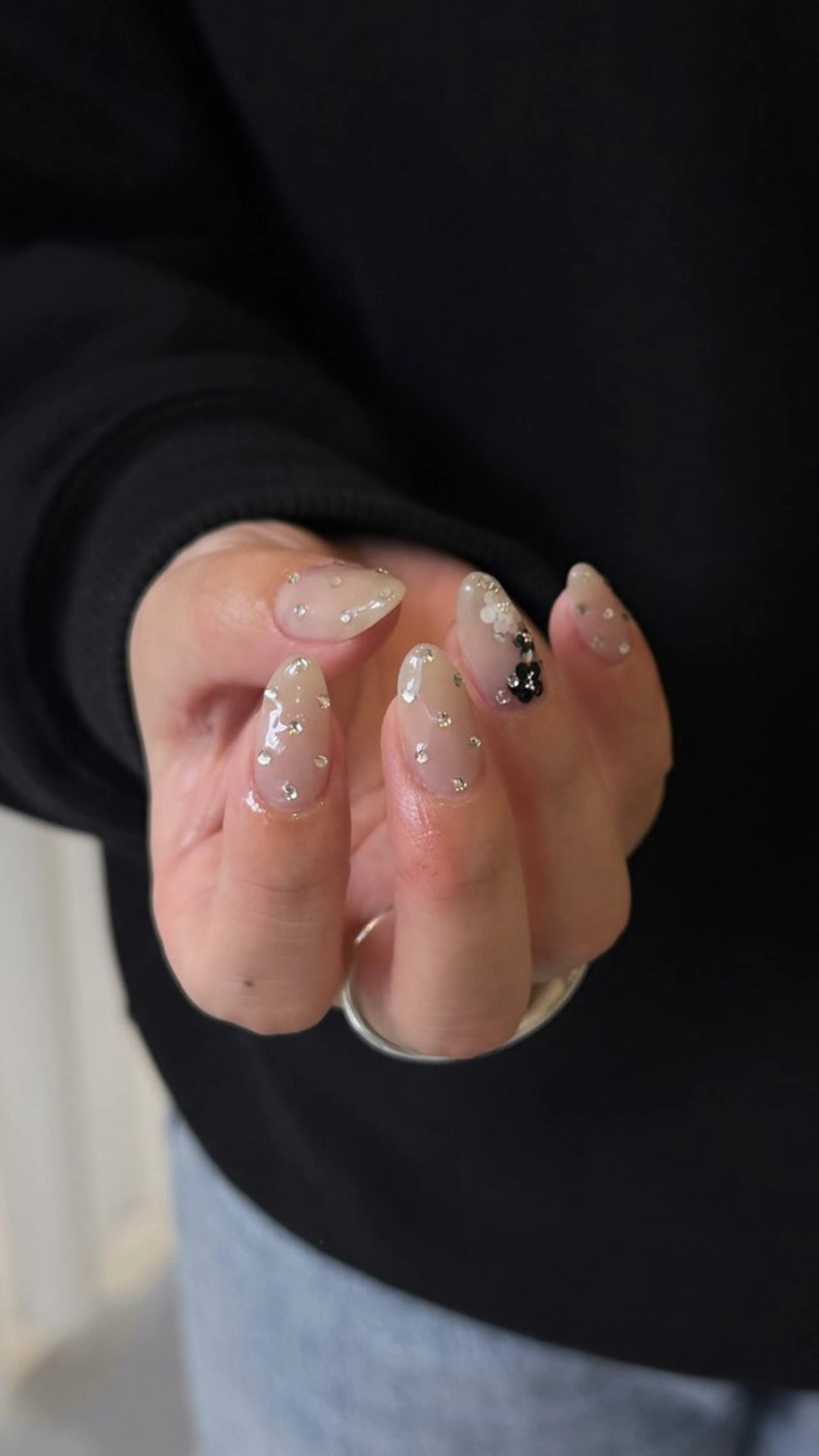 ネイル LETTER_& MINAのネイルデザイン