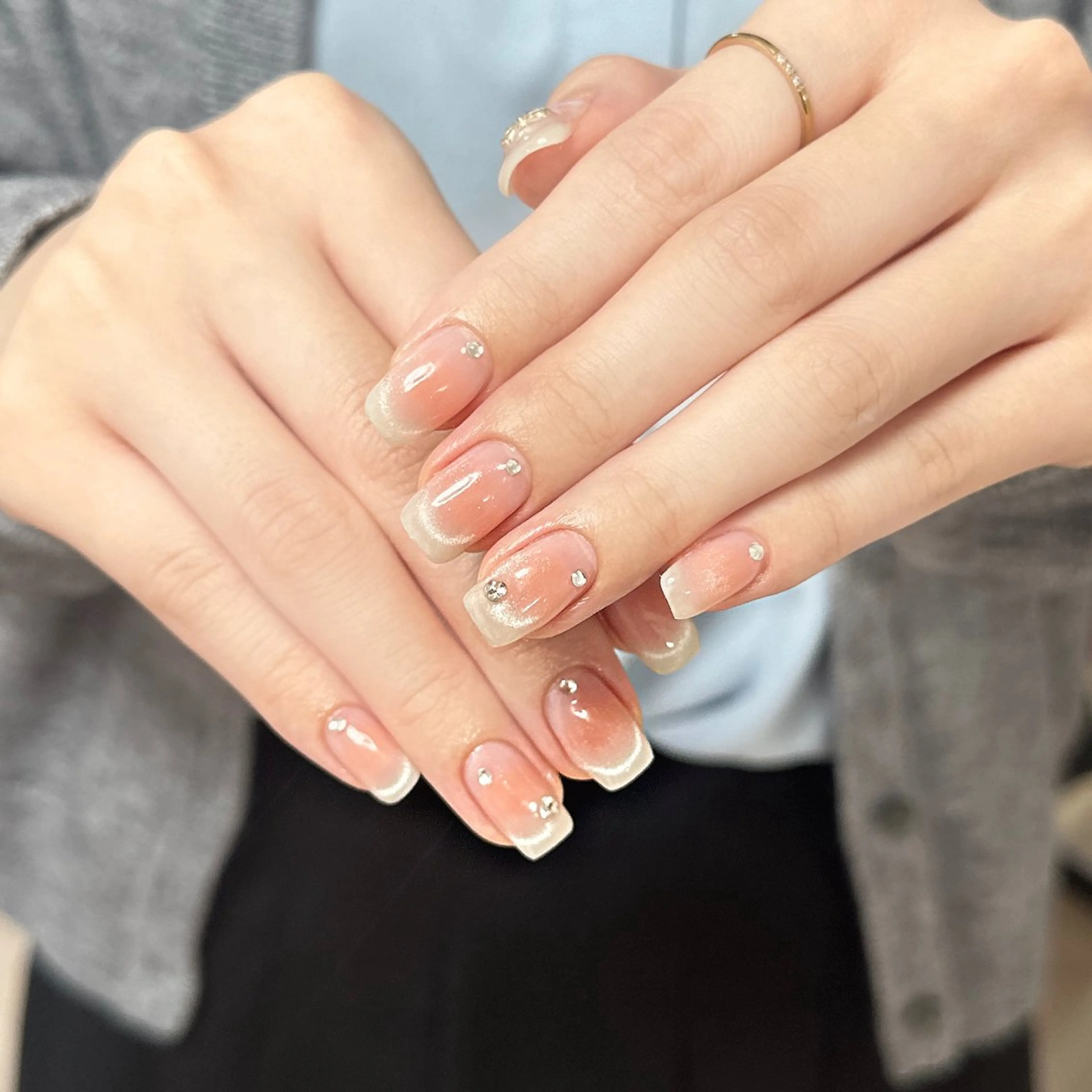 ネイル アートネイル オーロラネイル チークネイル フレンチネイル ガラスフレンチ 🎀セ リ🎀のネイルデザイン
