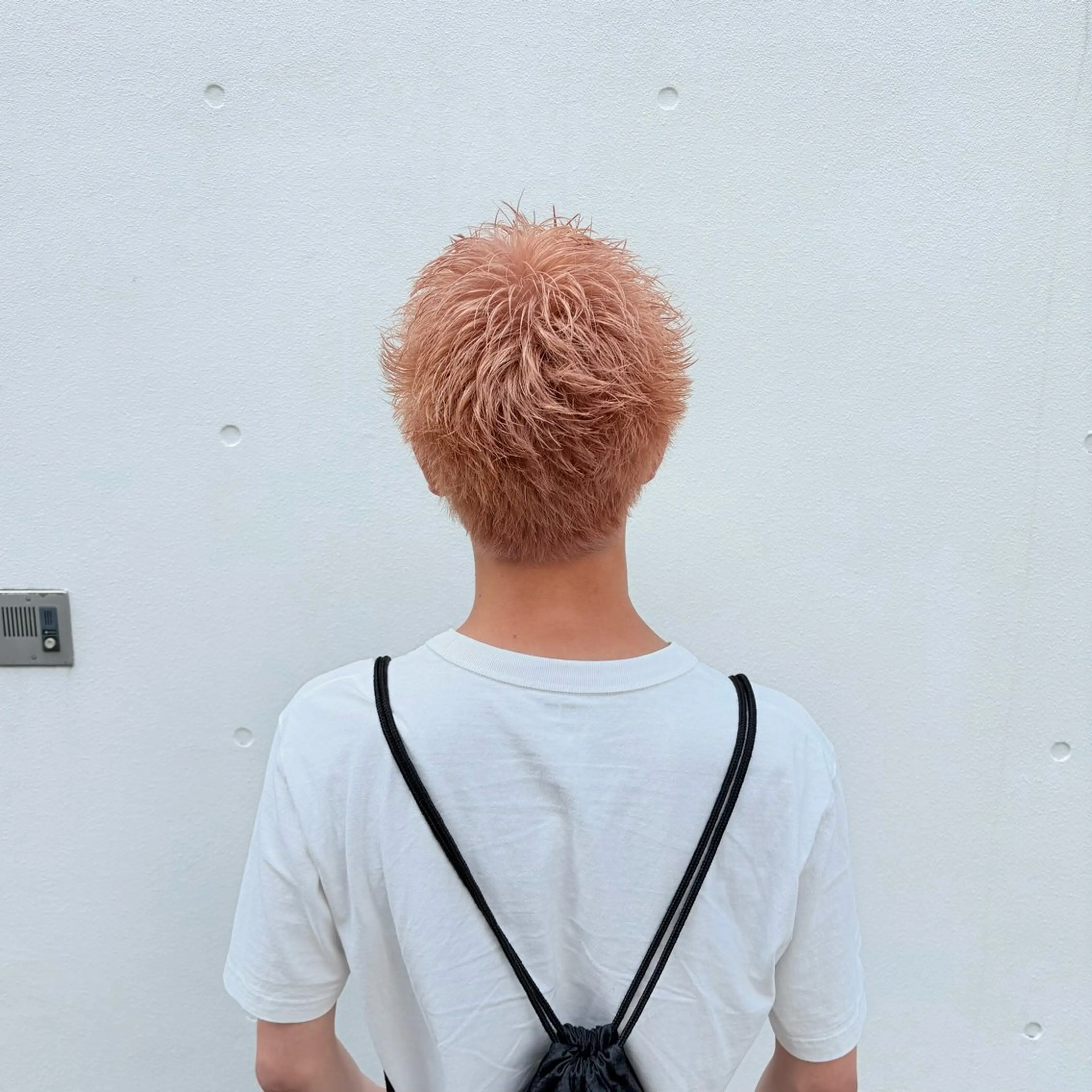 ショート カラー メンズ メンズブリーチ ブリーチ カット ヘアカラー トリートメント ナチュラル透明感 /kazuto☘️のヘアスタイル