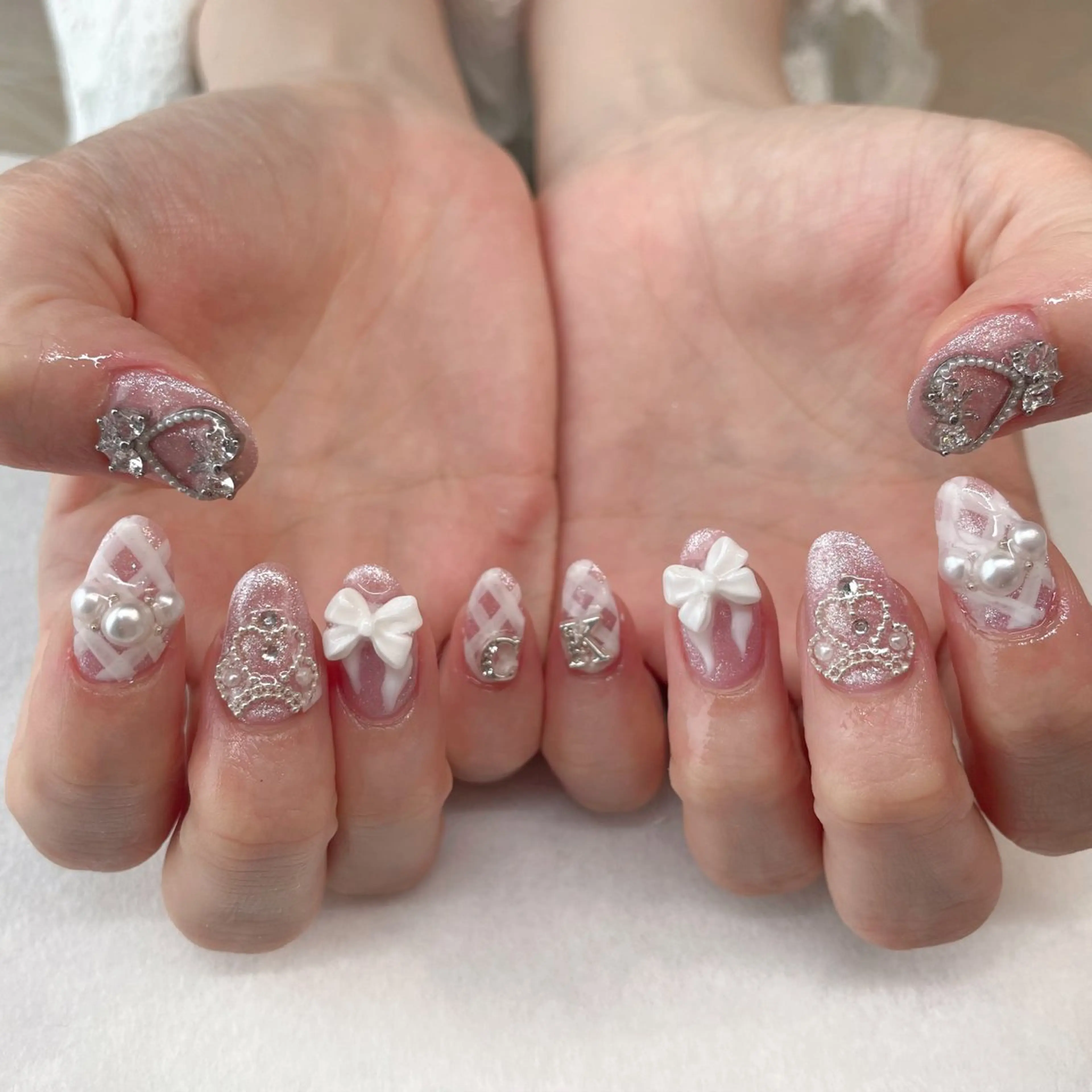 ネイル ハンドネイル 💎🐰 saki. m 🐰💎のネイルデザイン