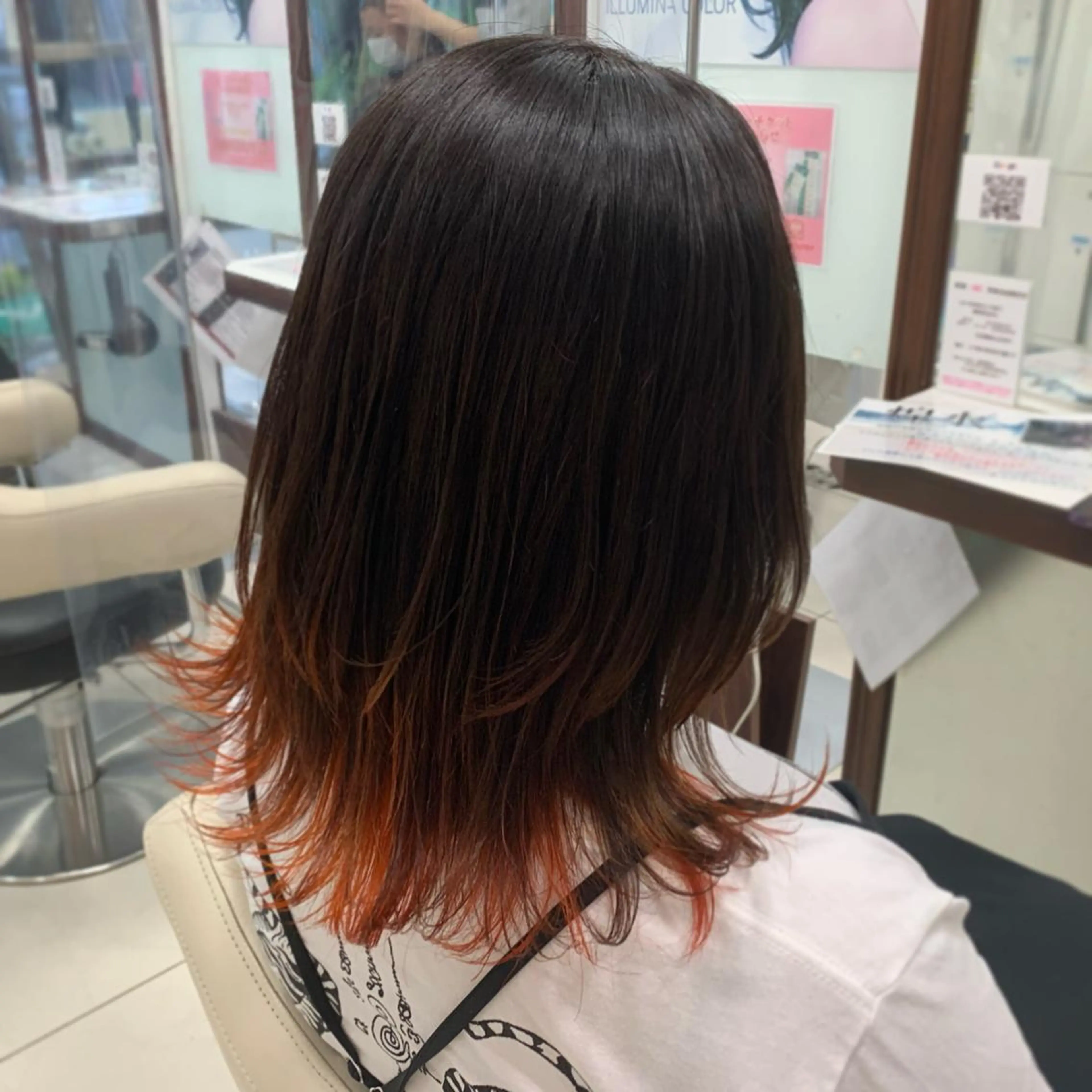 ミディアム カラー ally新百合ヶ丘 フジムラユウスケのヘアスタイル