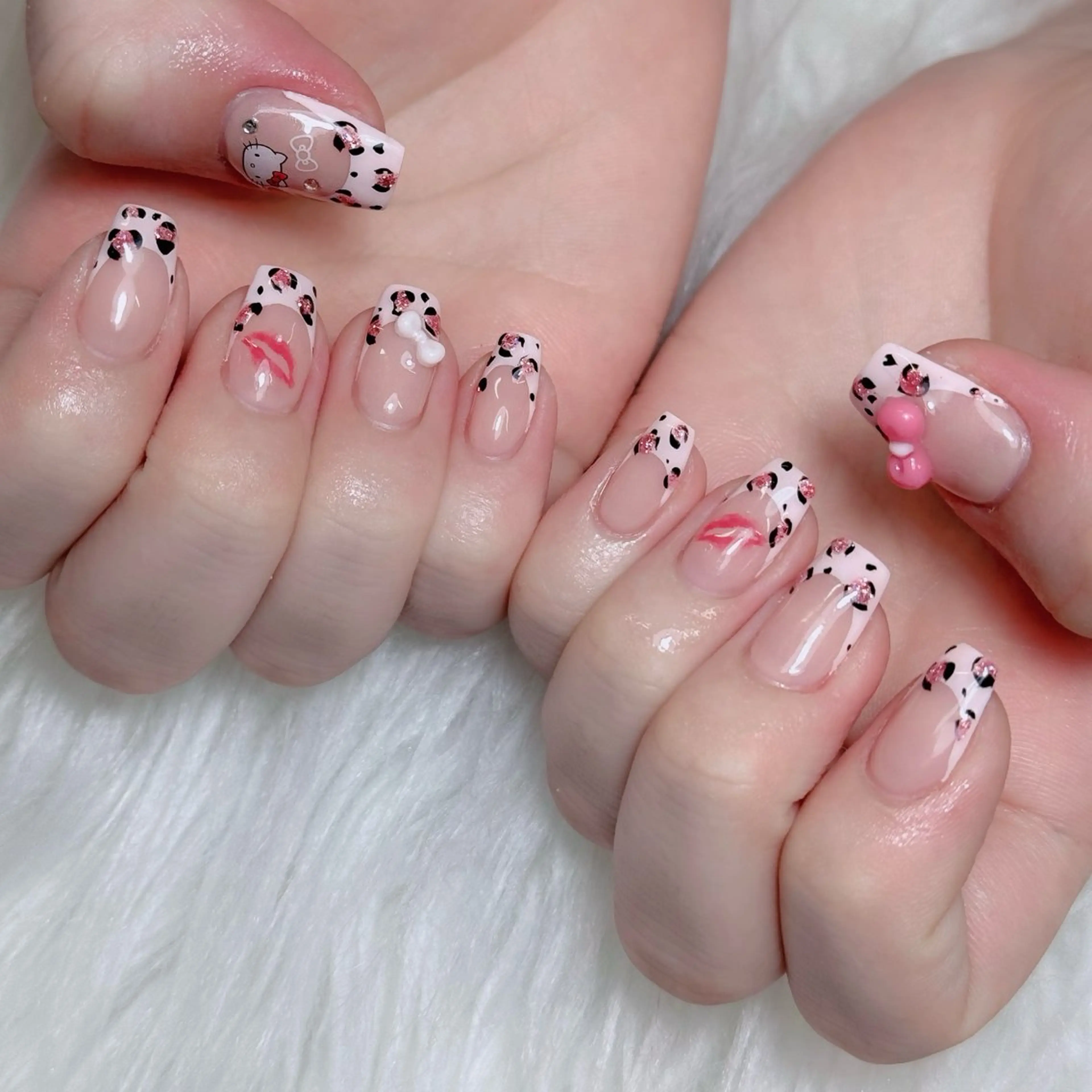 ネイル オーロラネイル チークネイル フットネイル フレンチネイル ハロウィン ハンドネイル Lumi Nail 新大久保3‘のネイルデザイン