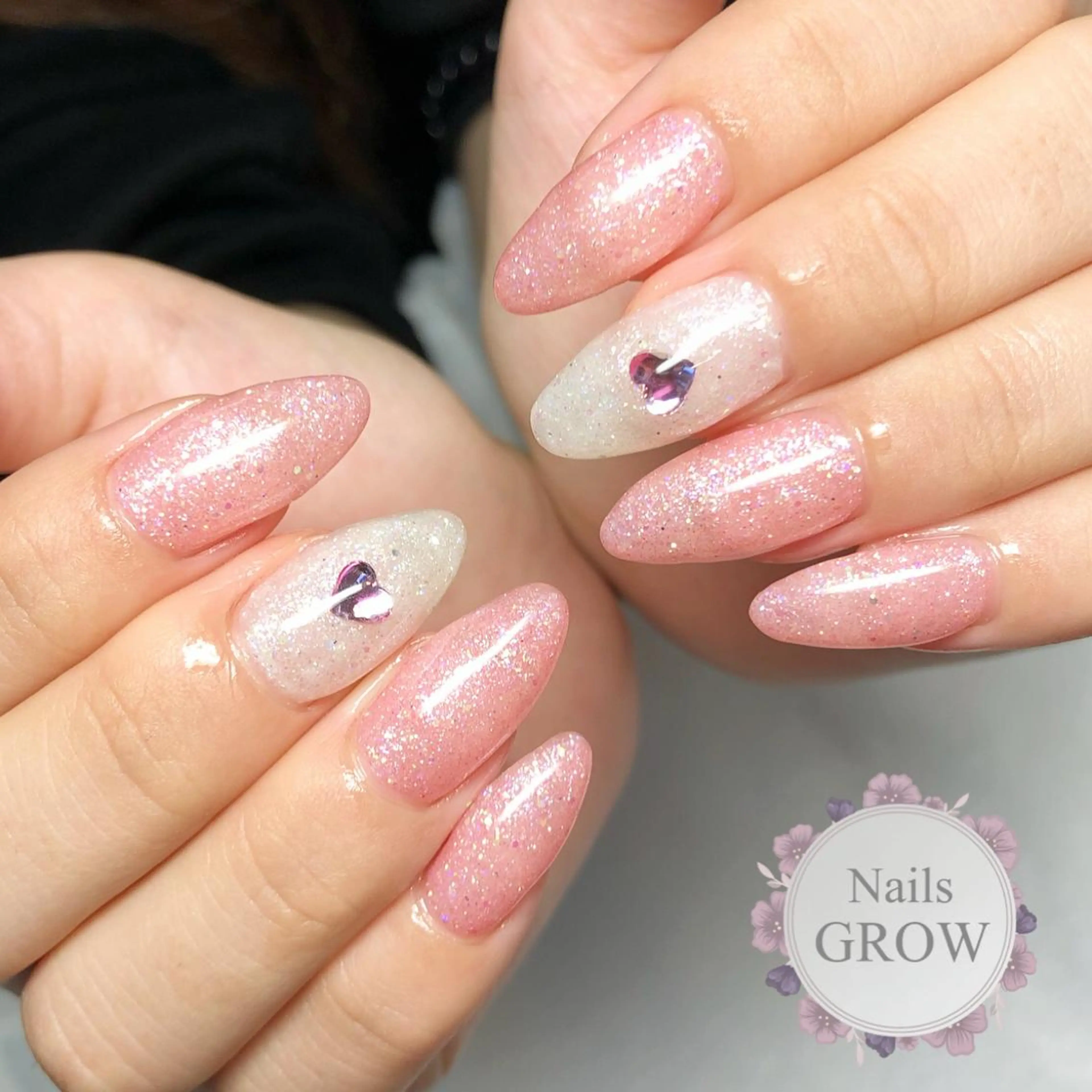 ネイル ストーンネイル ハンドネイル Nails GROWのネイルデザイン
