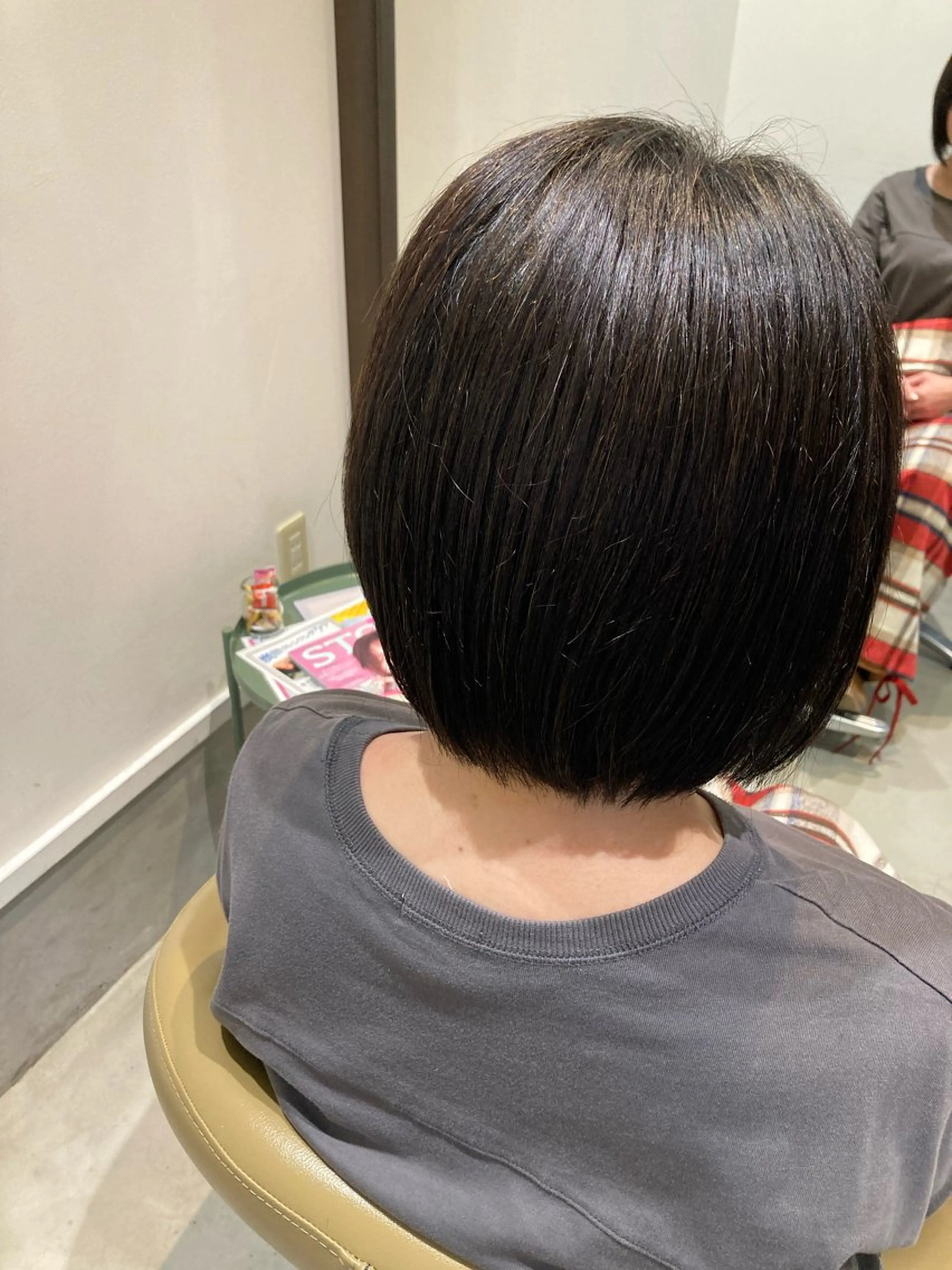 ミディアム ヘアカラー 折本 沙織のヘアスタイル