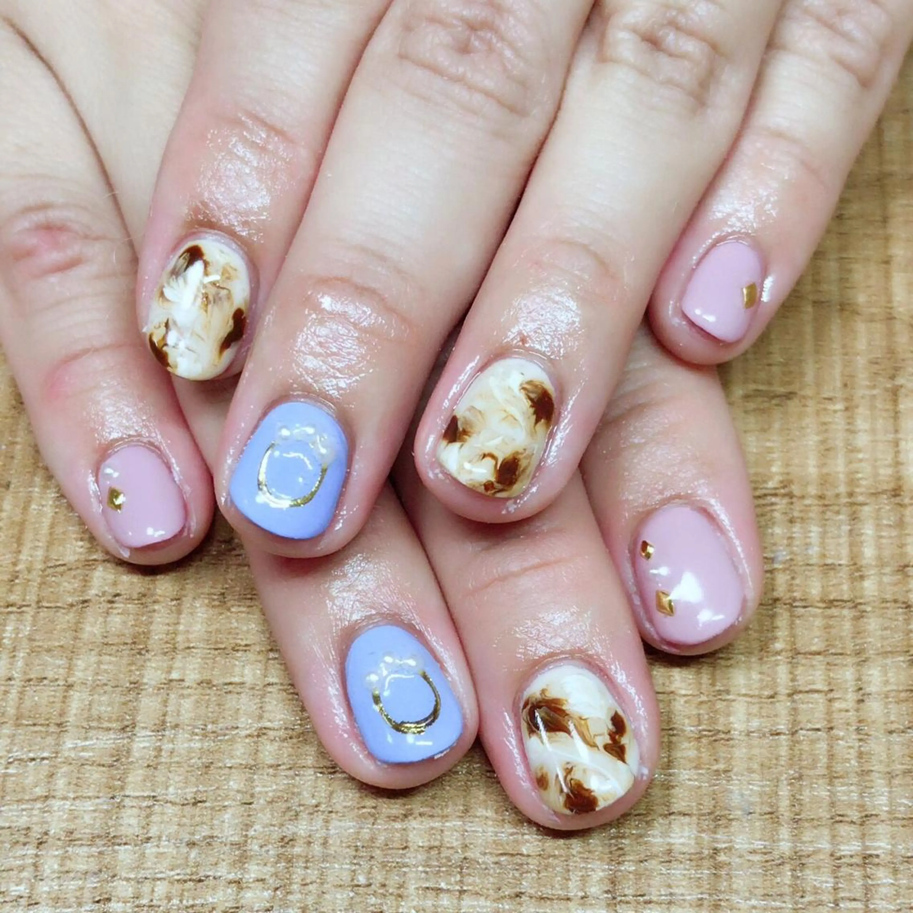 ネイル アートネイル 安藤 Charlotteのネイルデザイン